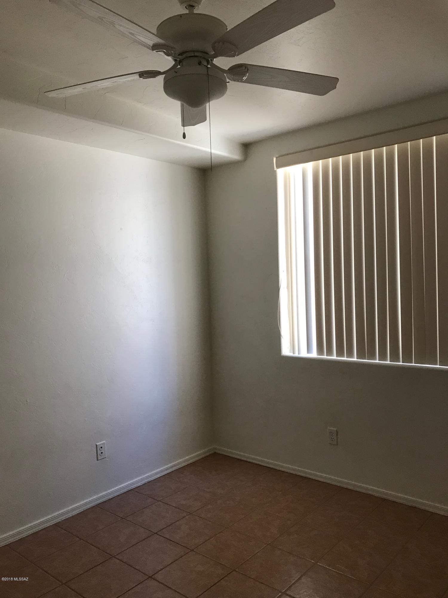 Shalimar Gardens(1-19) - Residential Lease