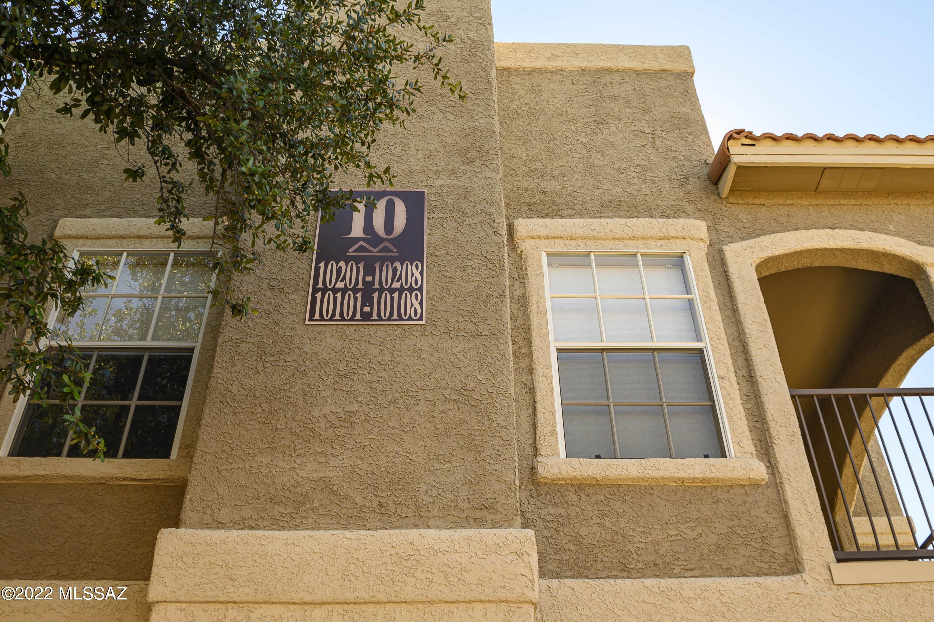 The Boulders at La Reserve Condominiums - Residential