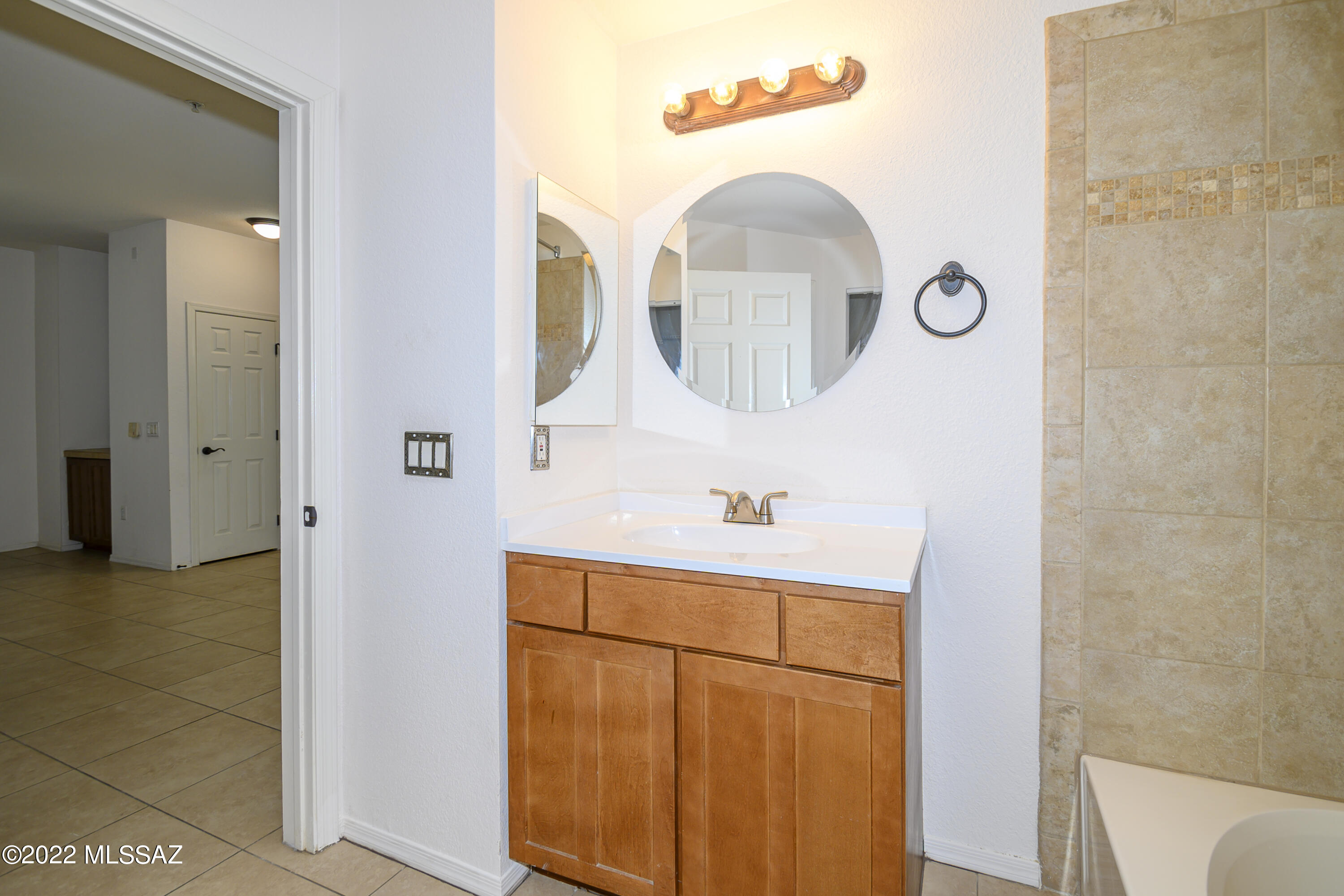 The Boulders at La Reserve Condominiums - Residential