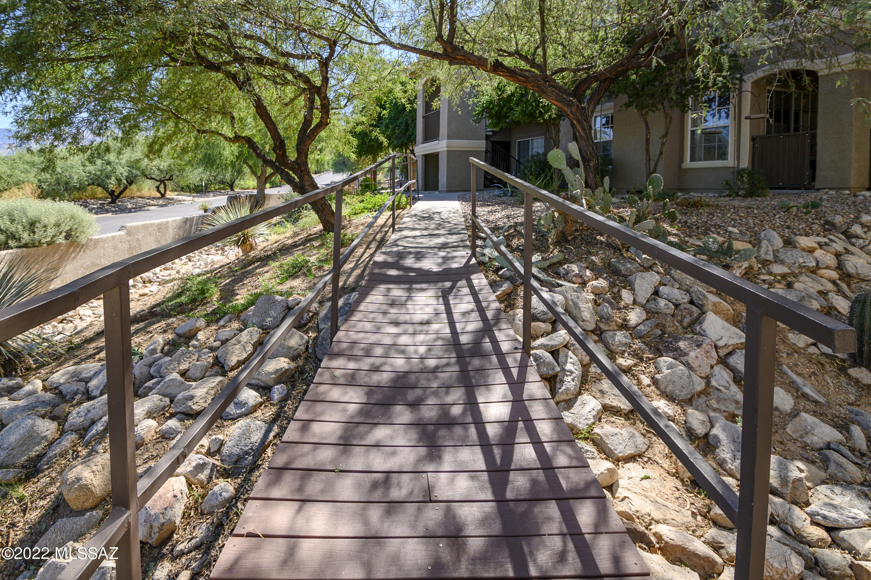 The Boulders at La Reserve Condominiums - Residential
