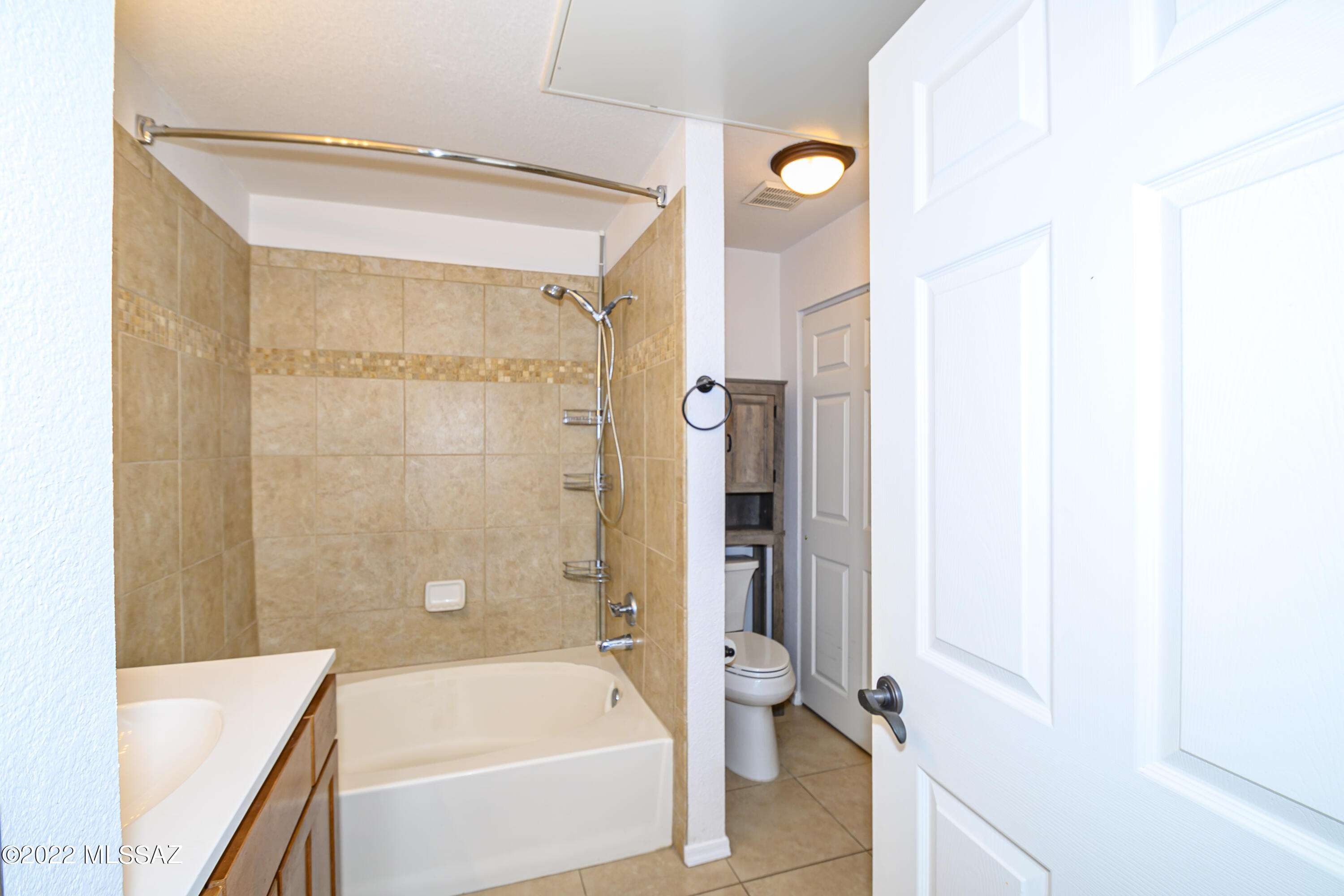 The Boulders at La Reserve Condominiums - Residential