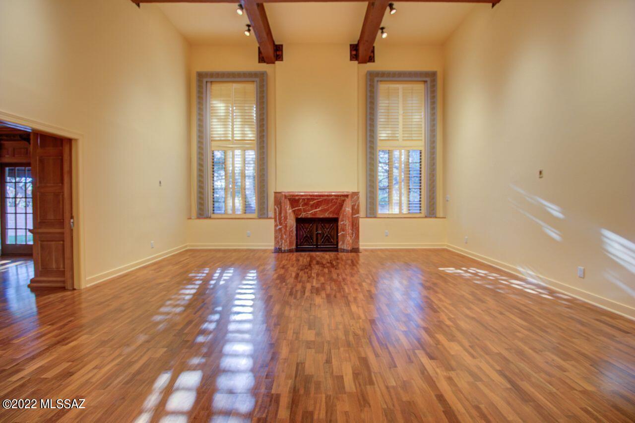 Riverbend - Sabino Canyon Road  (1-97) - Residential