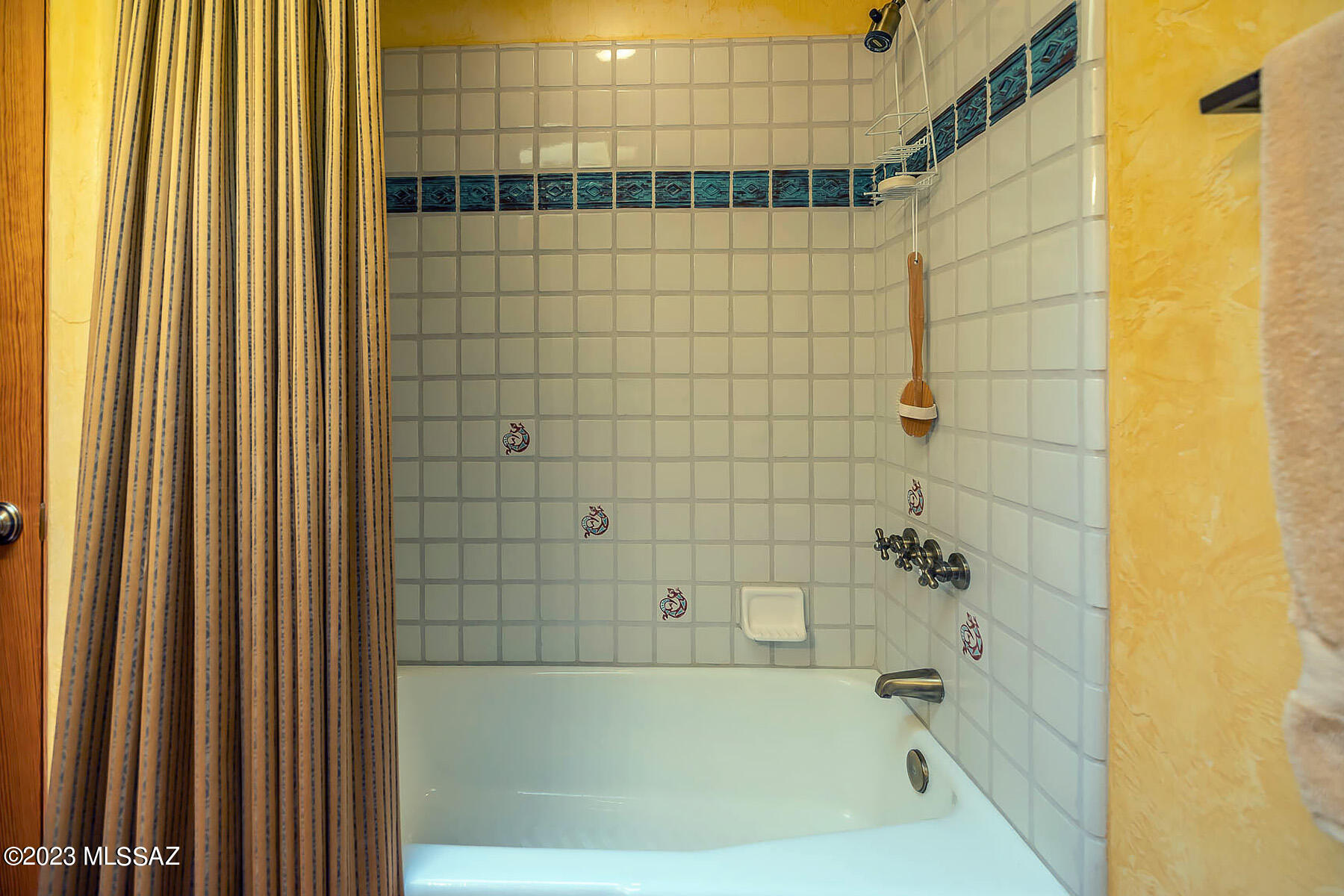 Finisterra (1-210) - Residential