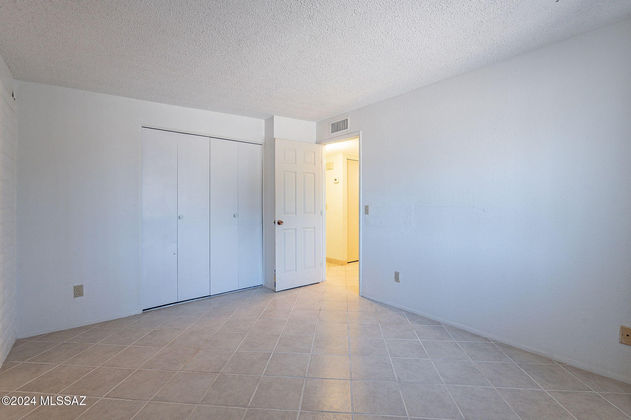 Bravo 1 (302-419) - Residential