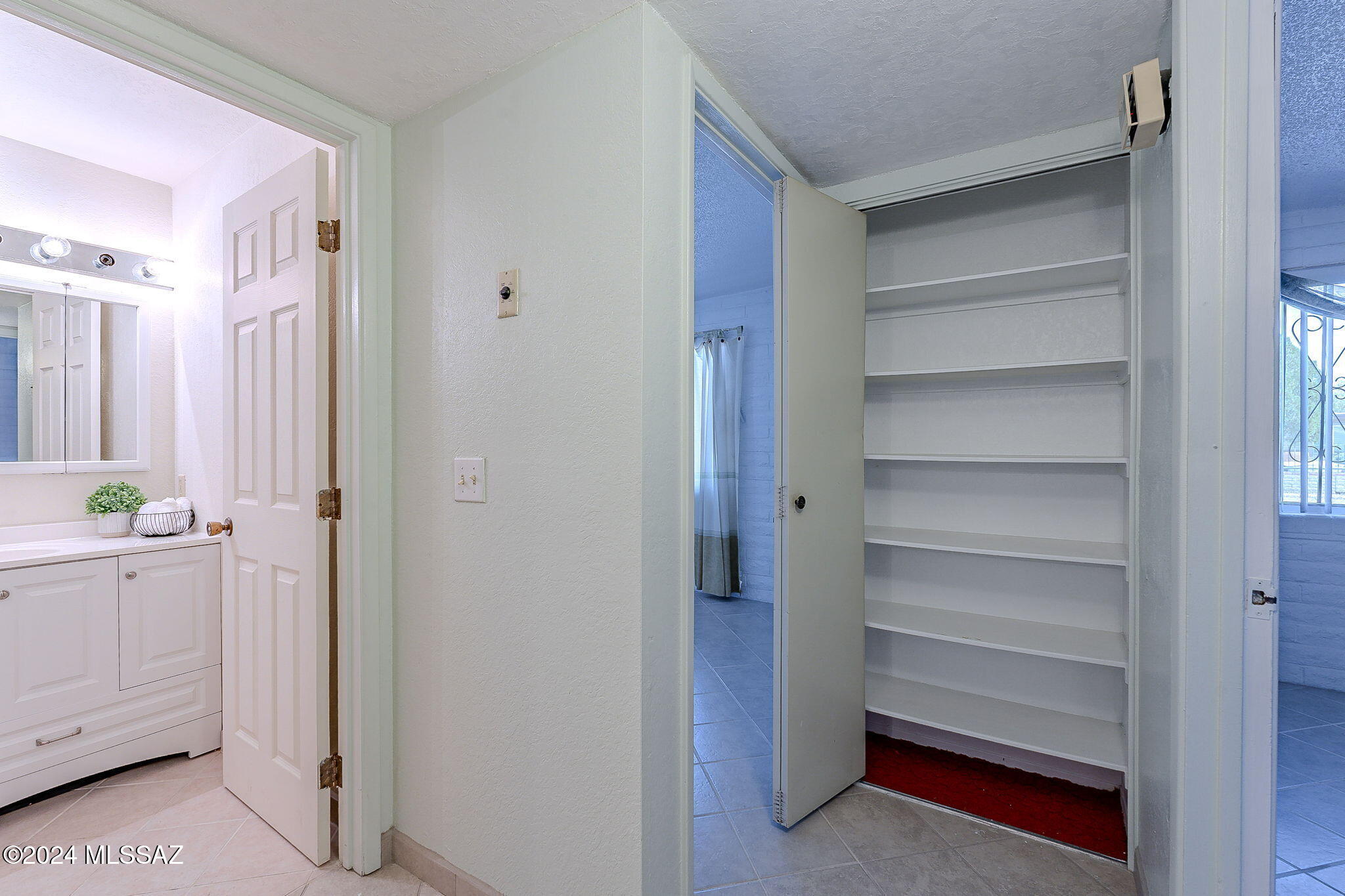 Bravo 1 (302-419) - Residential