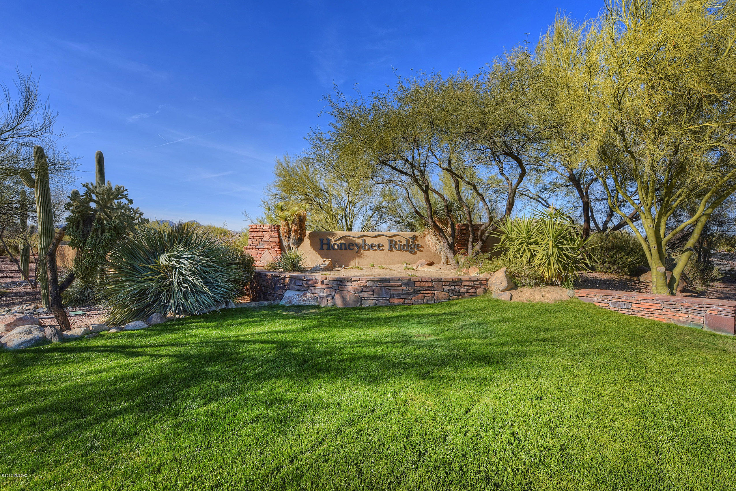 Honey Bee Ridge(The Estates At) - Residential