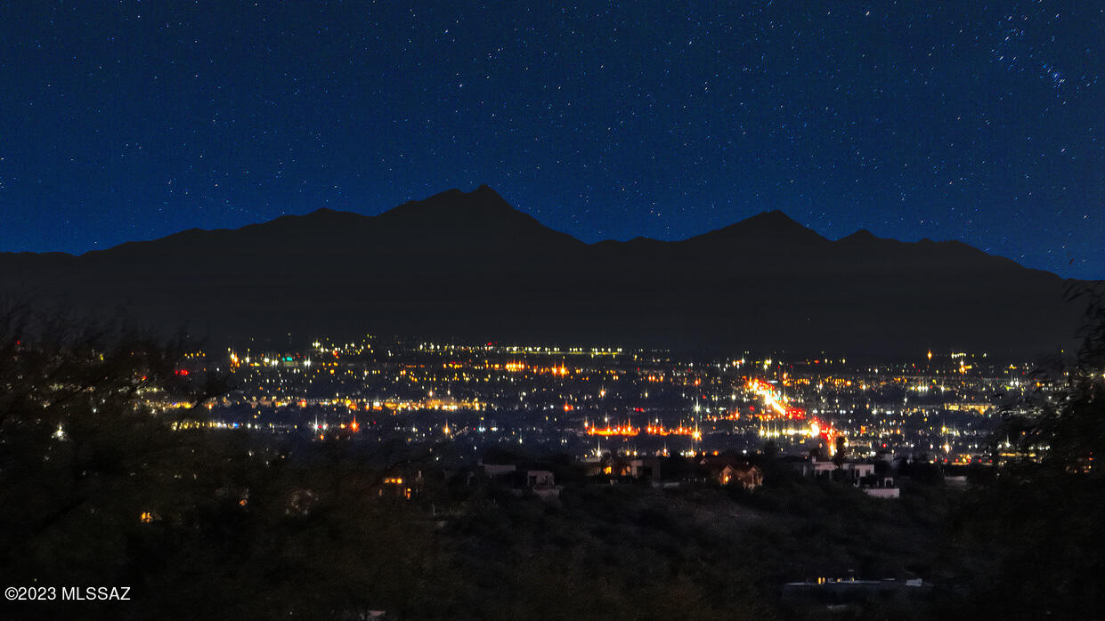 Finisterra II (211-302) - Residential