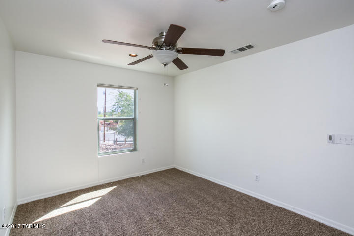 Riverhaven (1-373) - Residential Lease