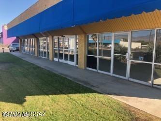 Free standing commercial building zoned C-1 on Broadway Blvd. 4800 sf fully sprinklered. Monument sign included. Plenty of parking. Subject property includes two tax parcel codes- 134-18-0030 and 134-18-0020.