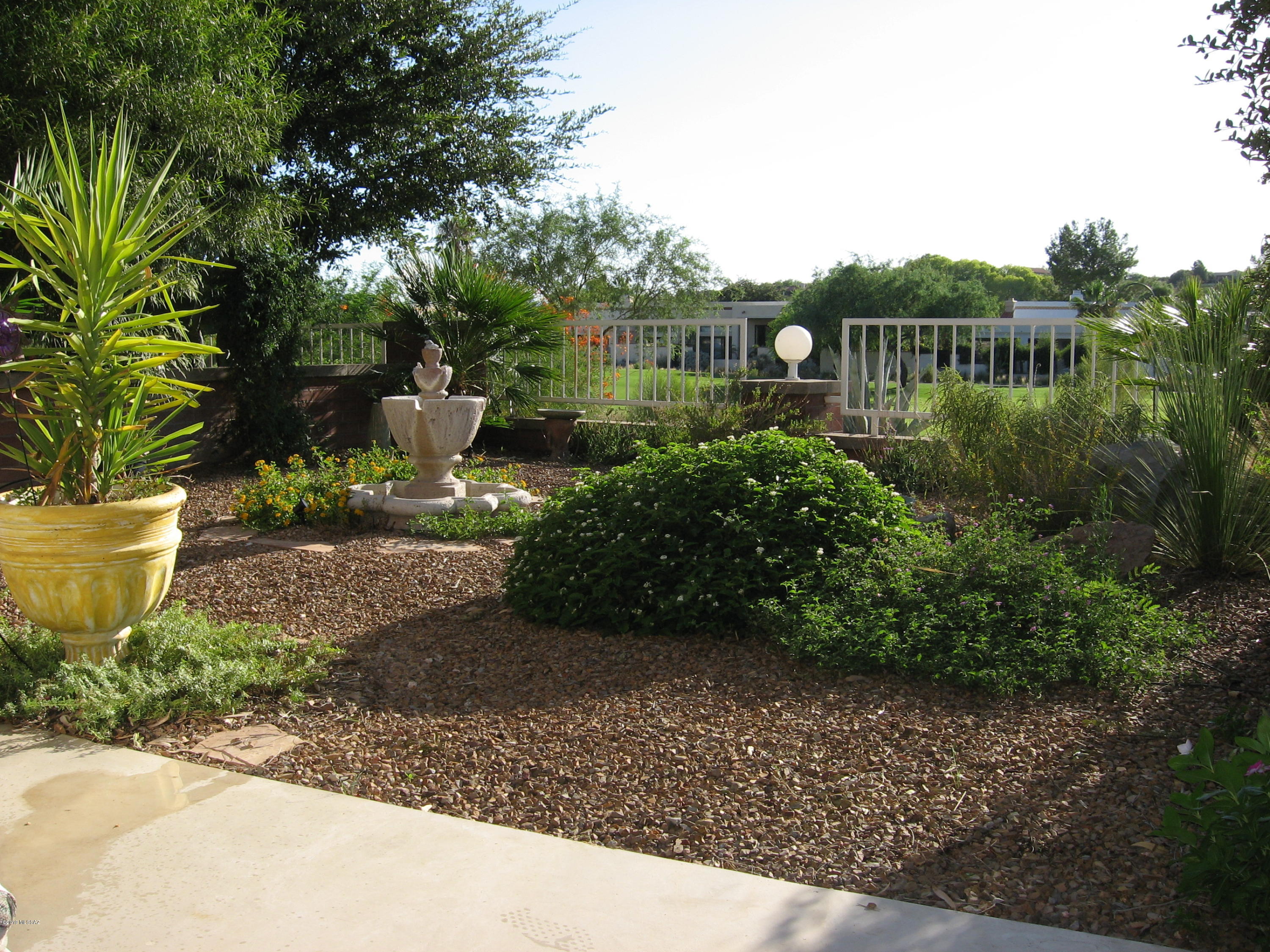 Tucson National Townhomes West II (1-81) - Residential Lease