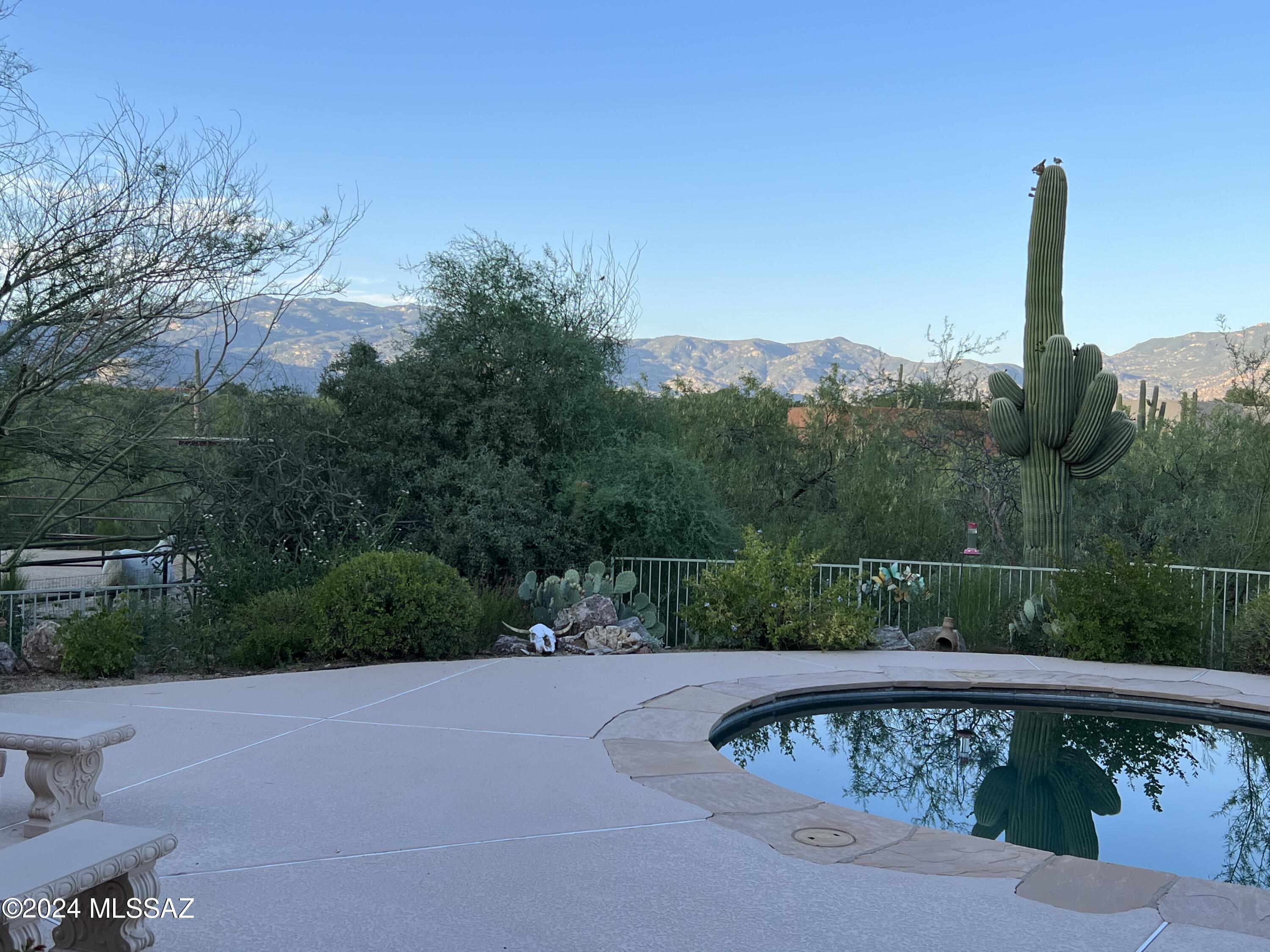 Coyote Creek (1-395) - Residential