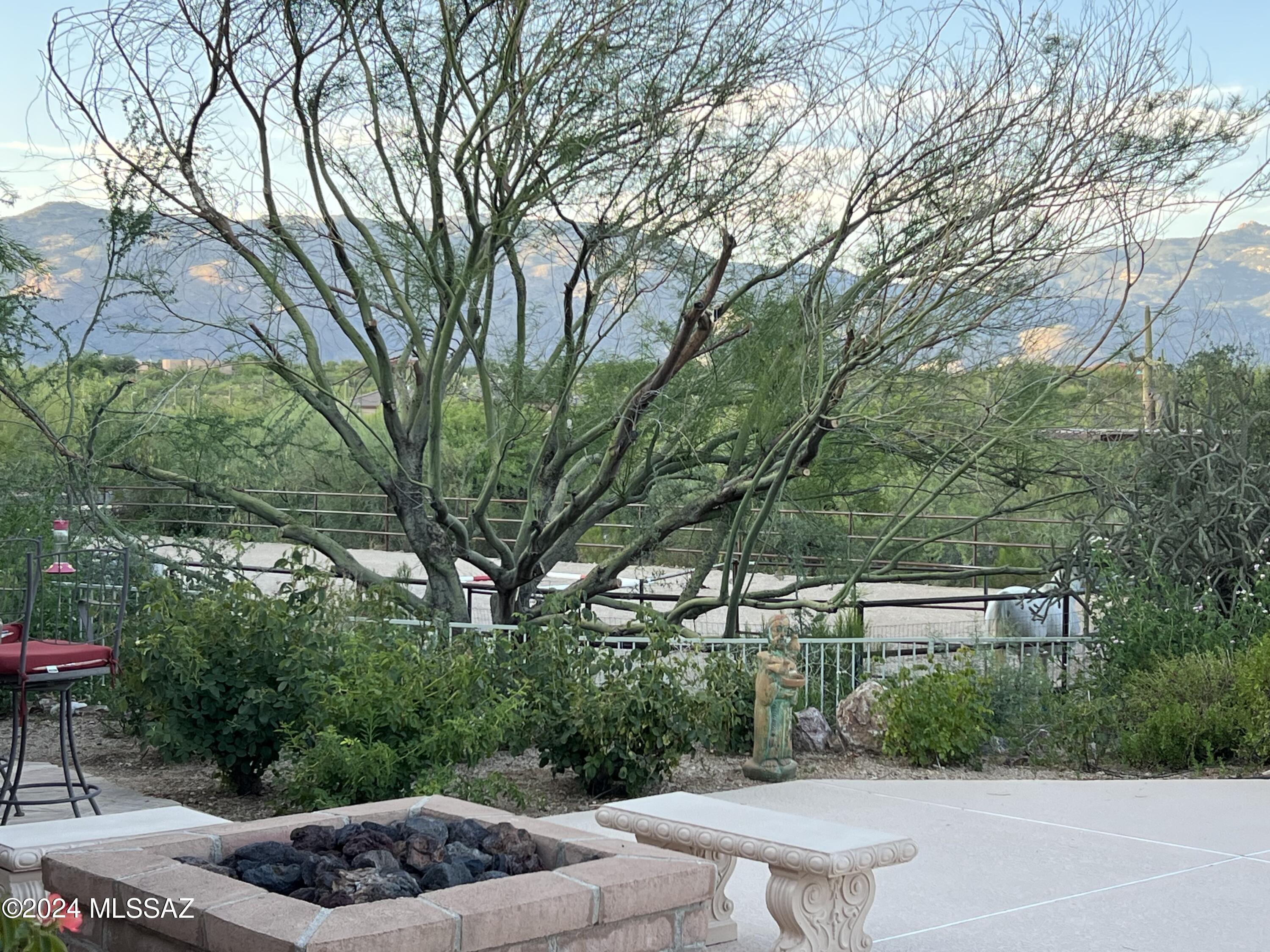 Coyote Creek (1-395) - Residential