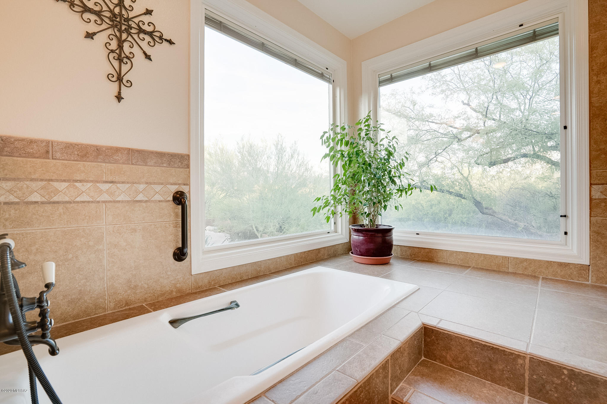 Sabino Vista Hills (159-224) - Residential