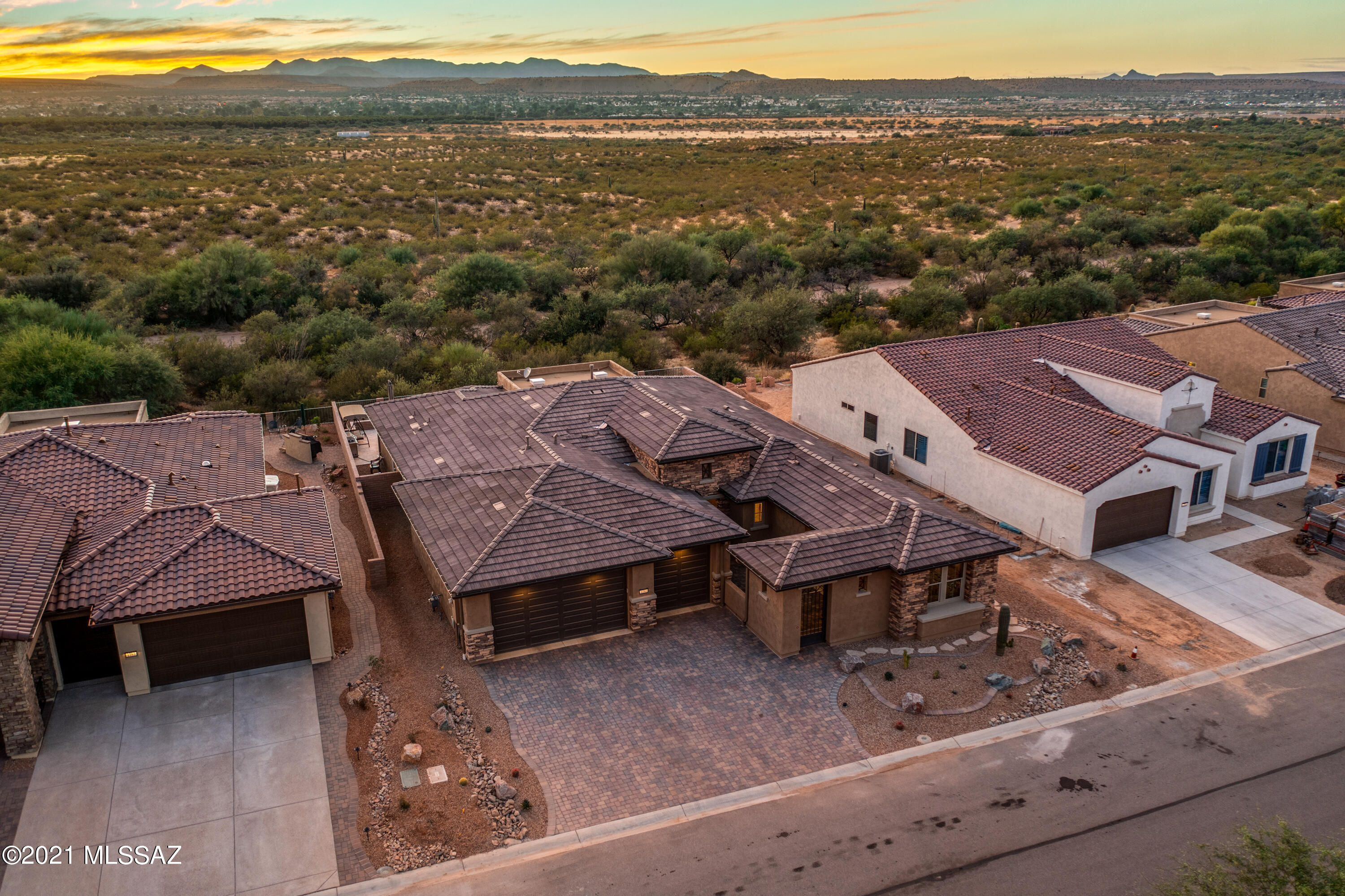 Quail Creek II Unit 33B SQ20161810746 - Residential