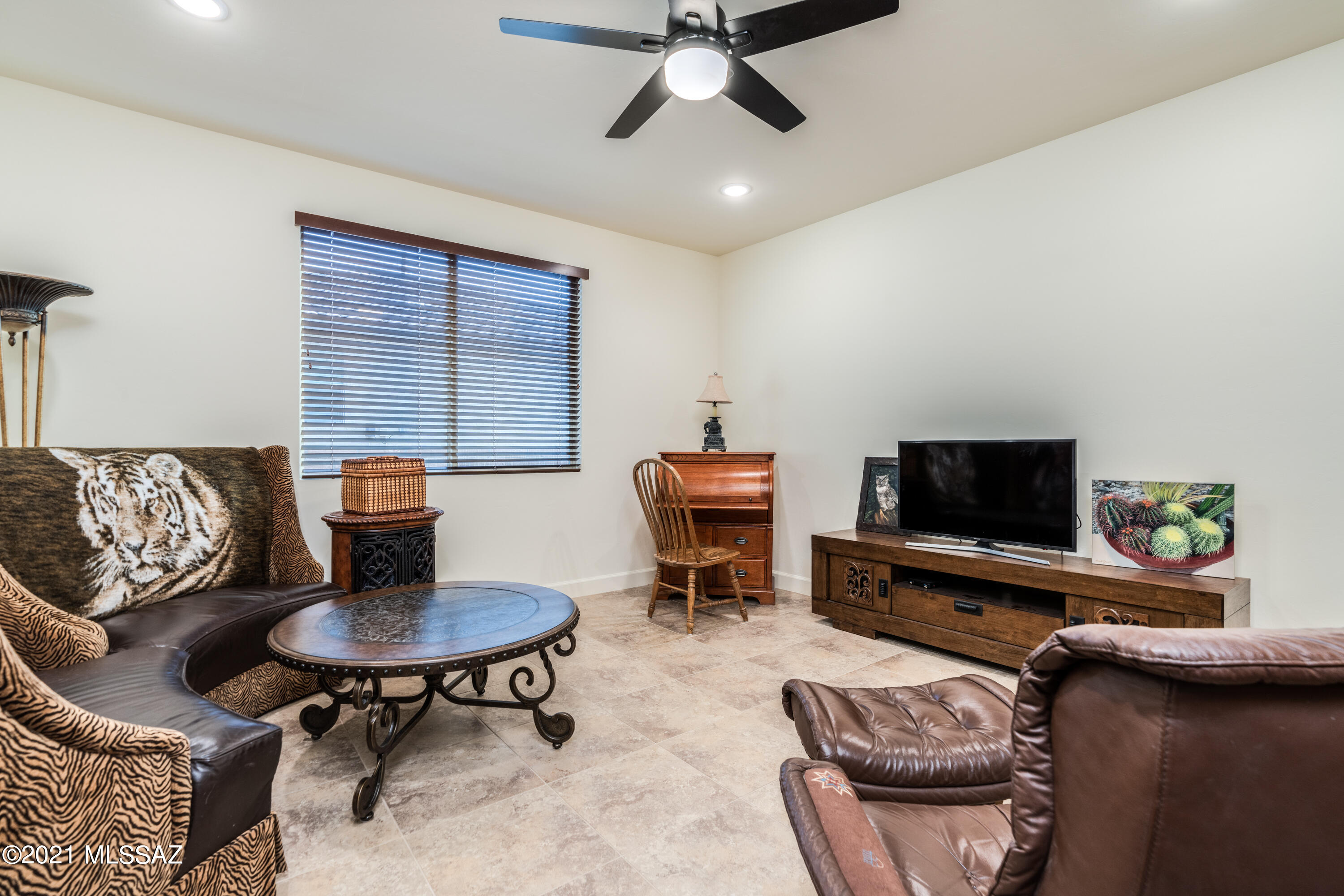 Quail Creek II Unit 33B SQ20161810746 - Residential