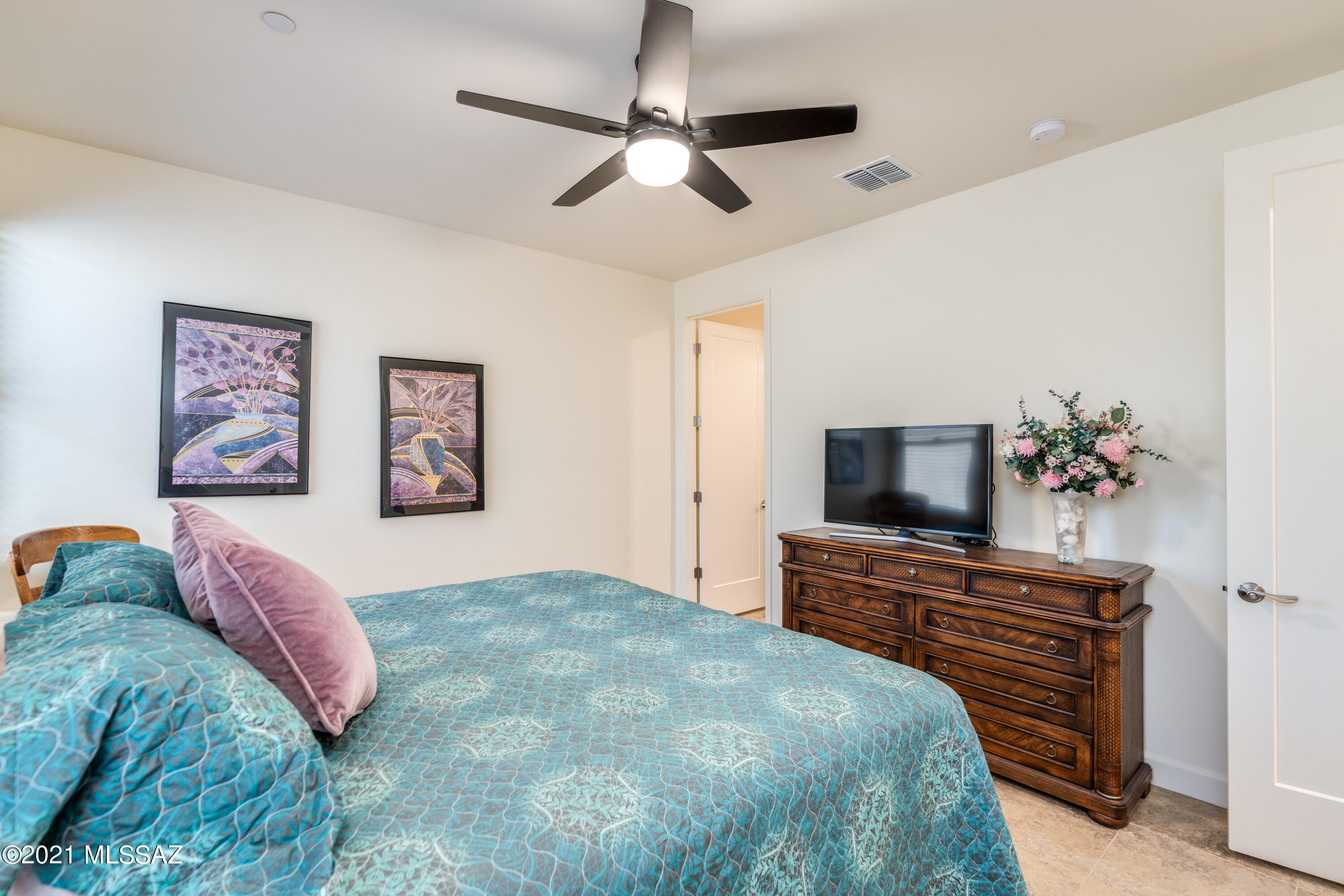 Quail Creek II Unit 33B SQ20161810746 - Residential