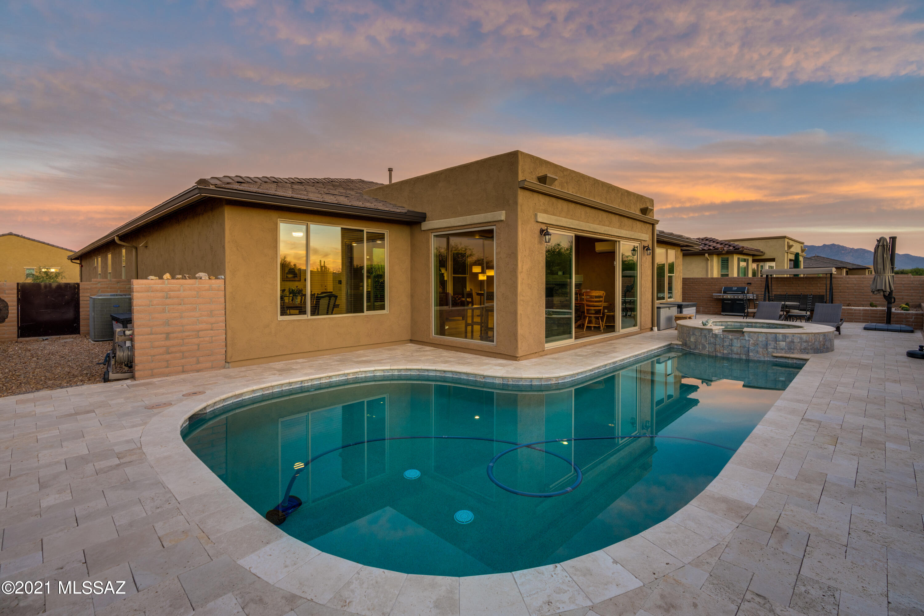 Quail Creek II Unit 33B SQ20161810746 - Residential