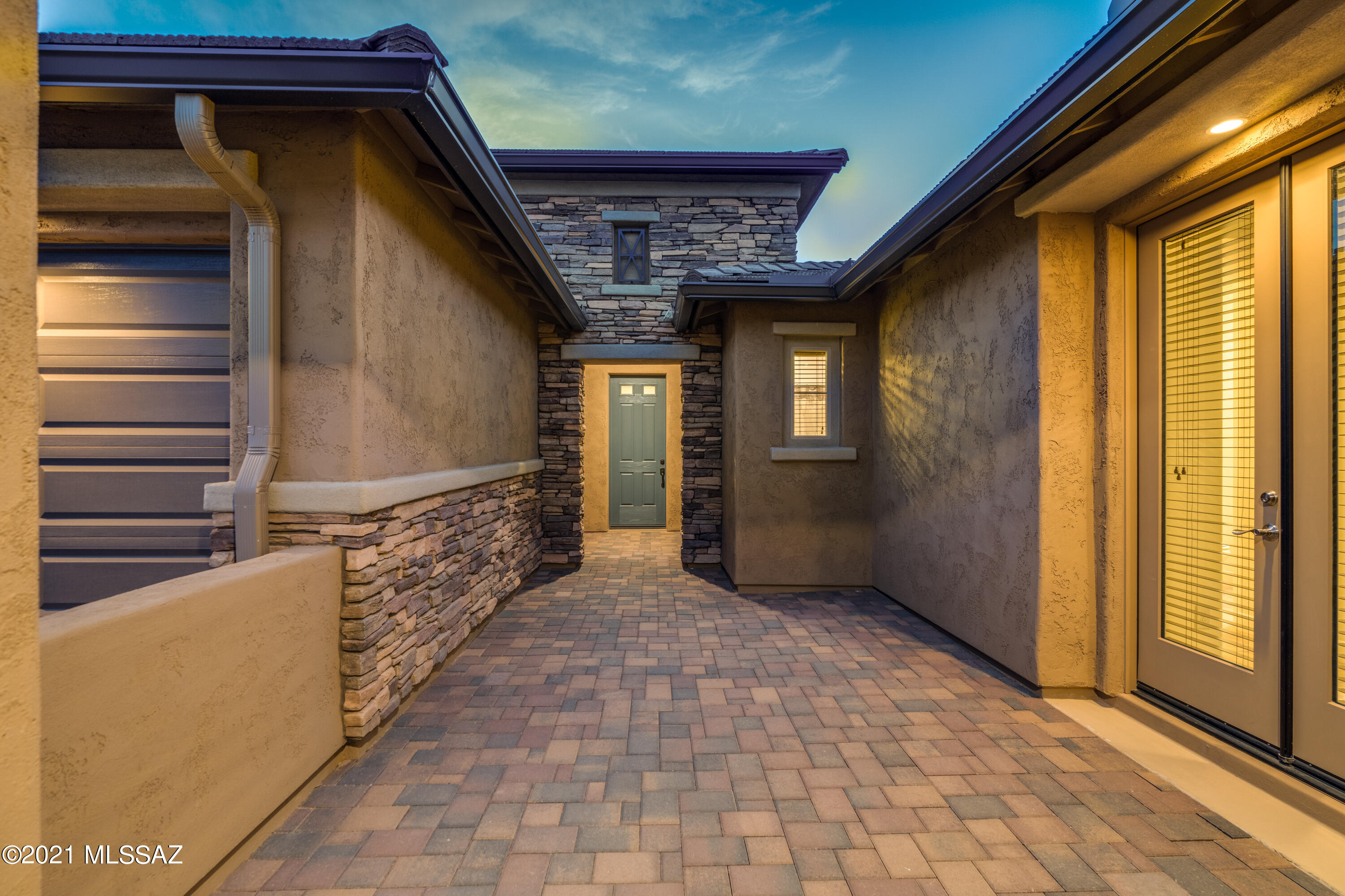 Quail Creek II Unit 33B SQ20161810746 - Residential