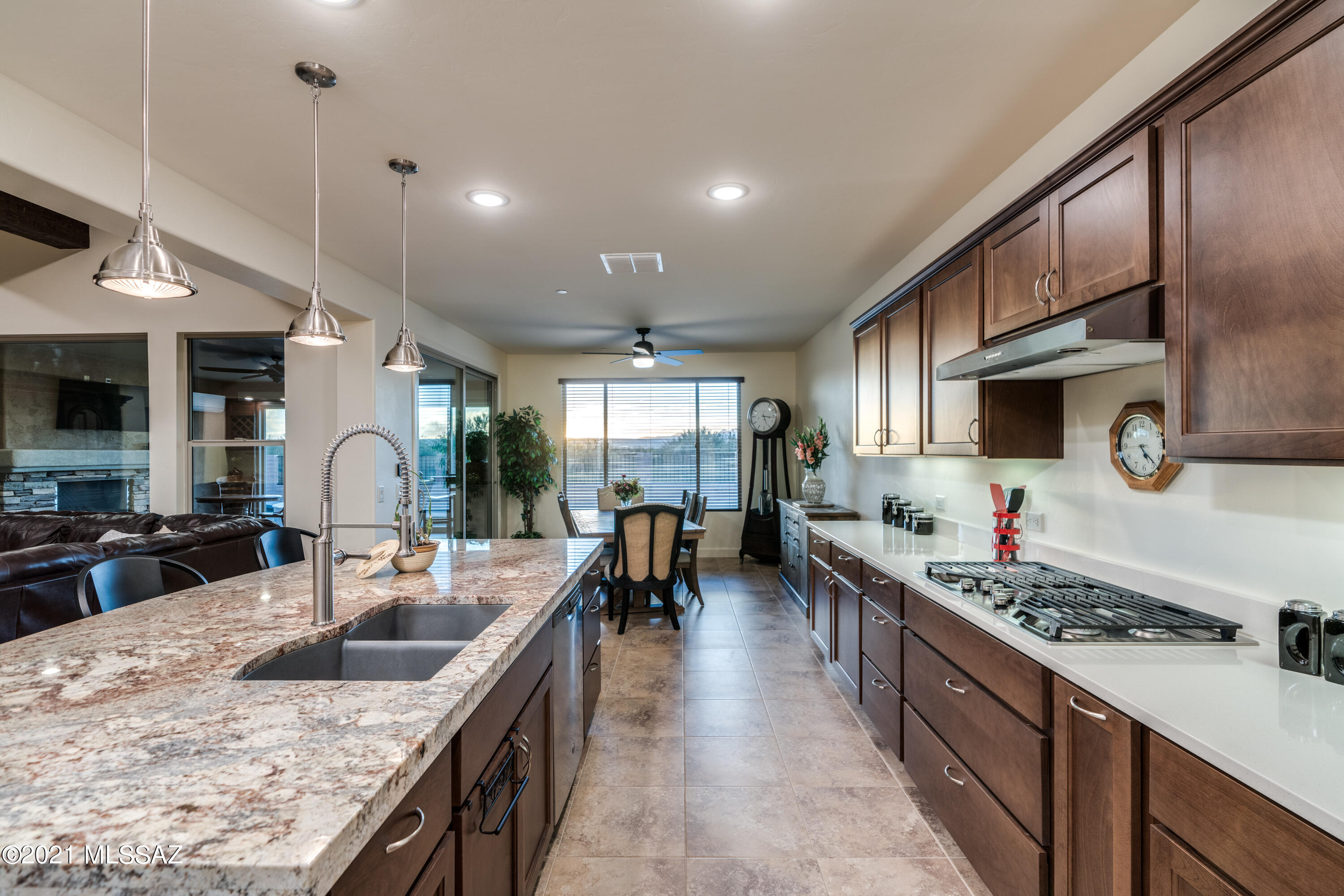 Quail Creek II Unit 33B SQ20161810746 - Residential