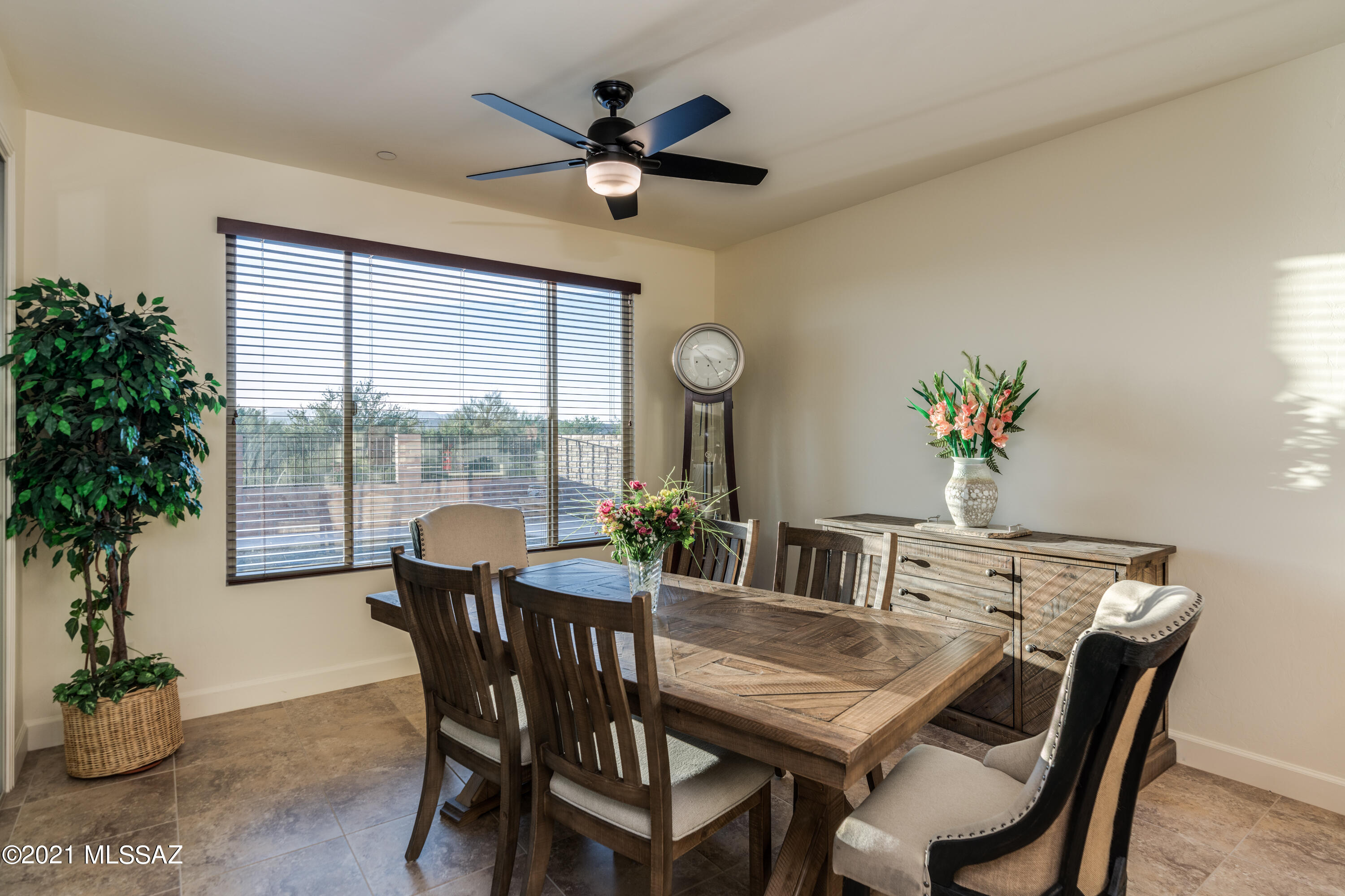 Quail Creek II Unit 33B SQ20161810746 - Residential