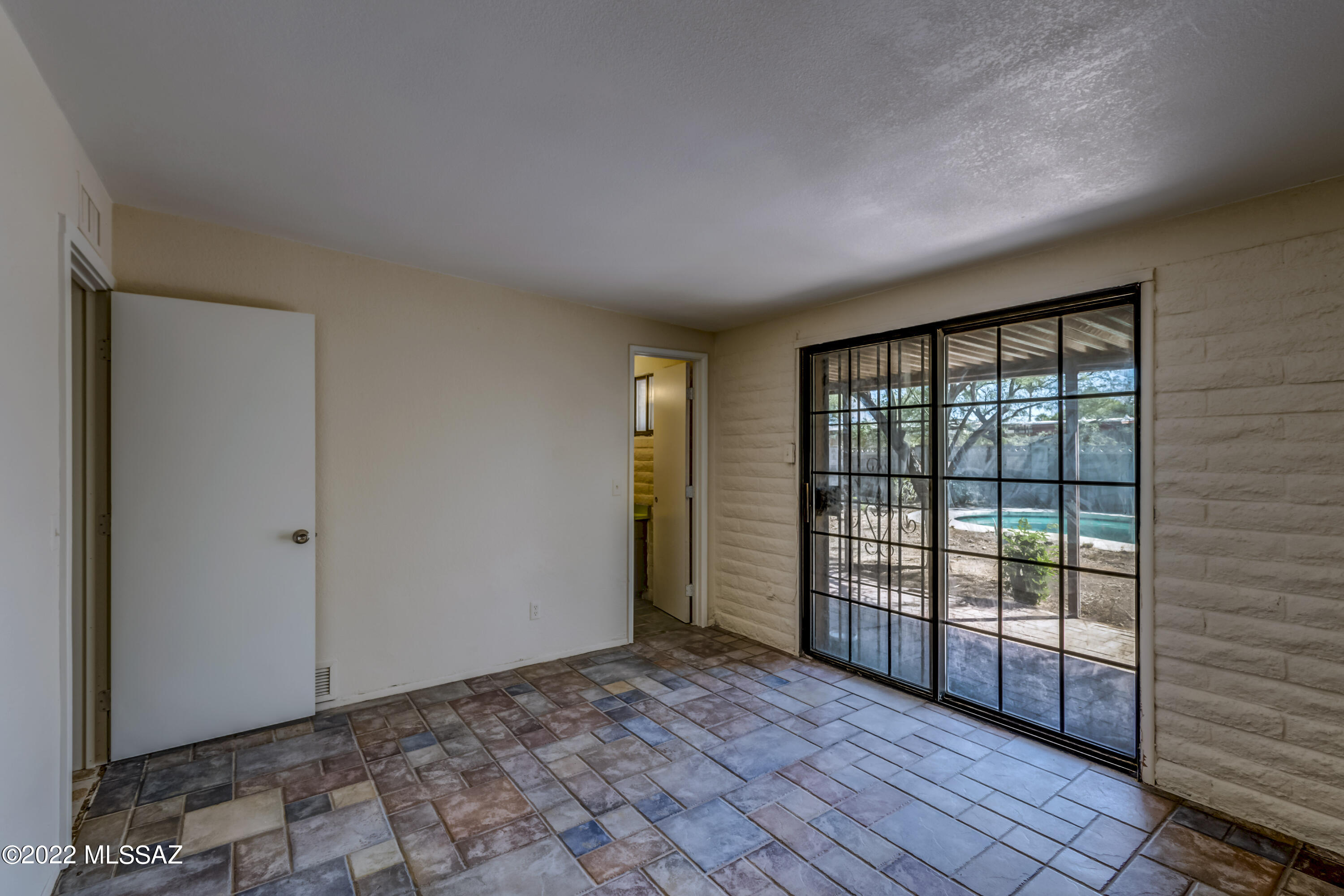 Bravo 1 (128-301) - Residential