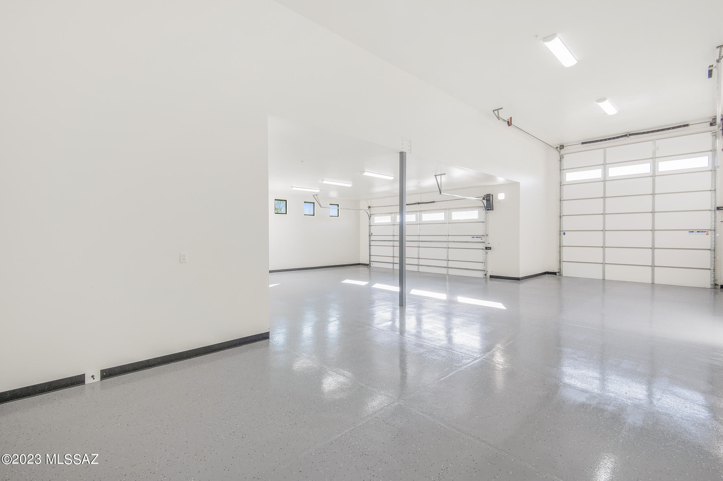 Las Rocas - Residential
