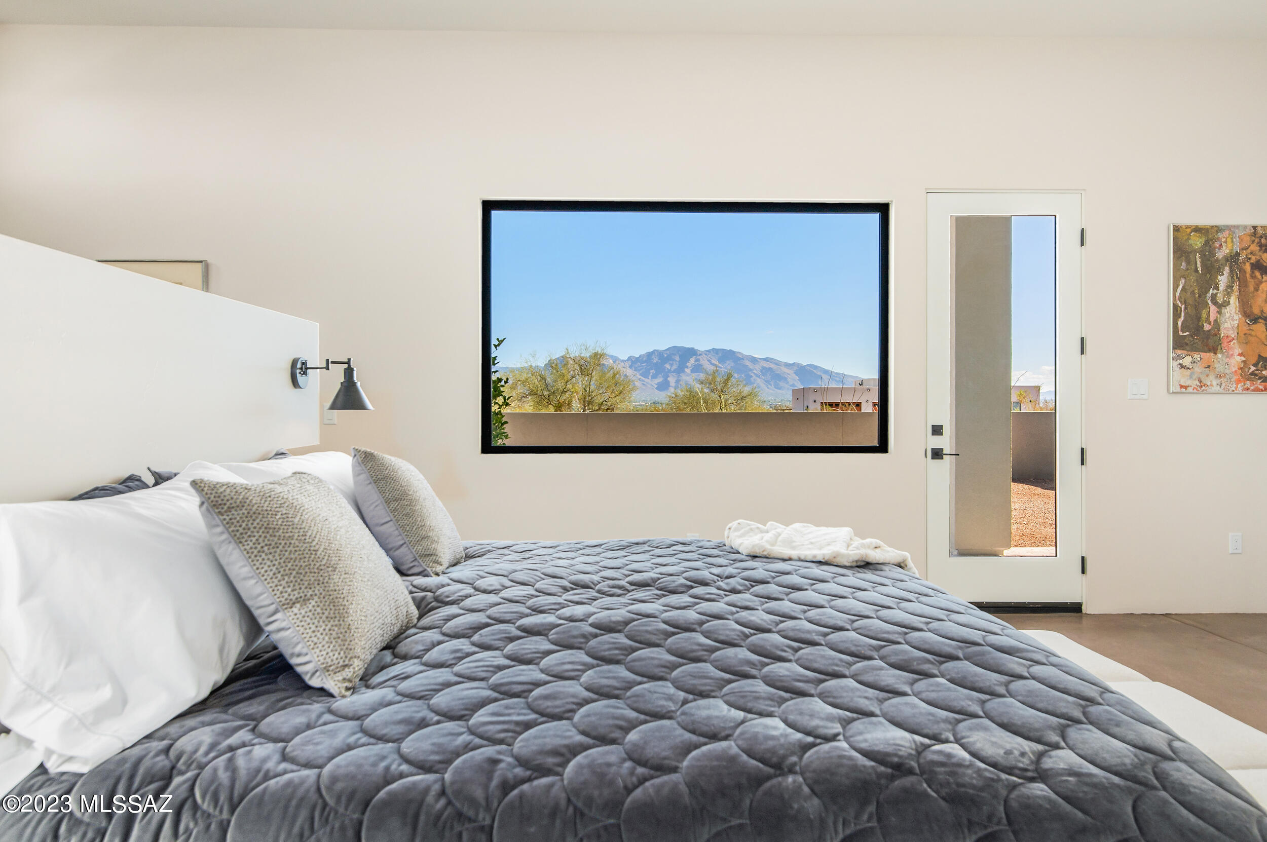 Las Rocas - Residential