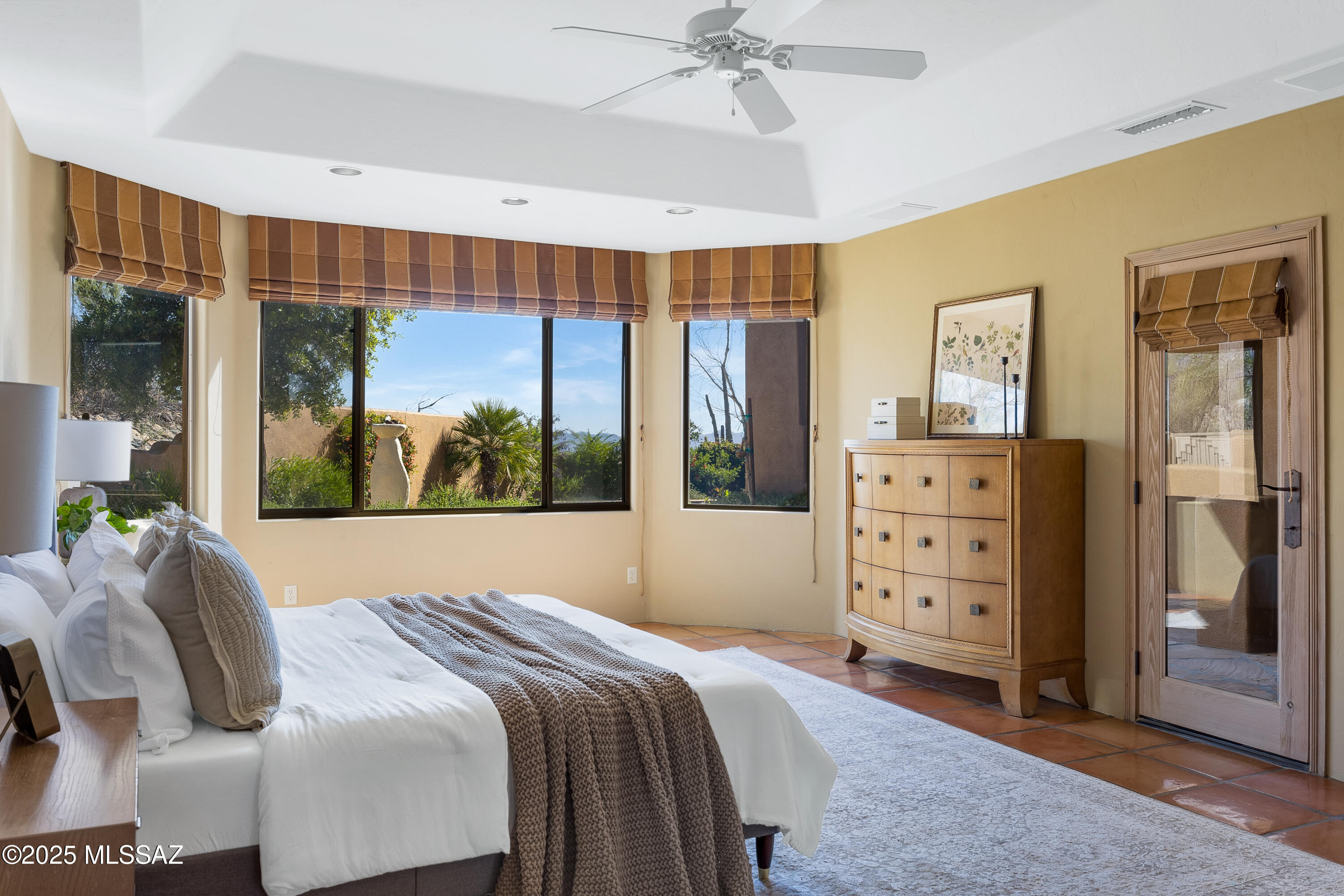 Honey Bee Ridge(The Estates At) - Residential
