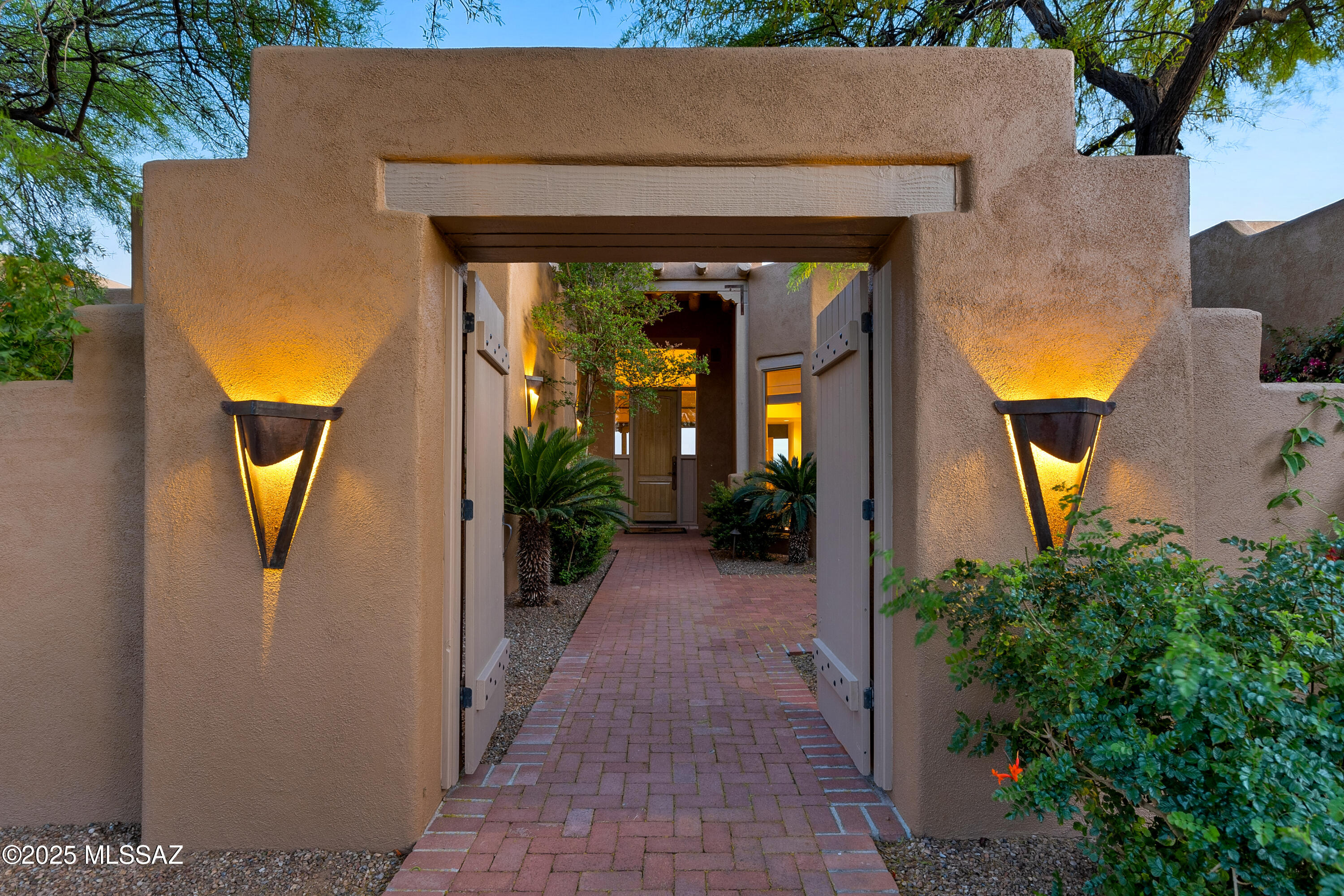 Honey Bee Ridge(The Estates At) - Residential