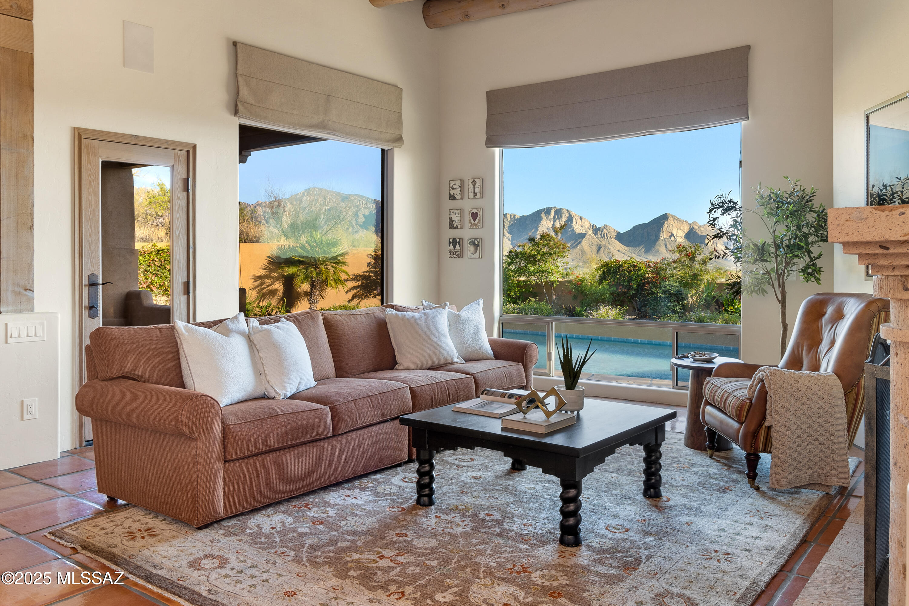 Honey Bee Ridge(The Estates At) - Residential