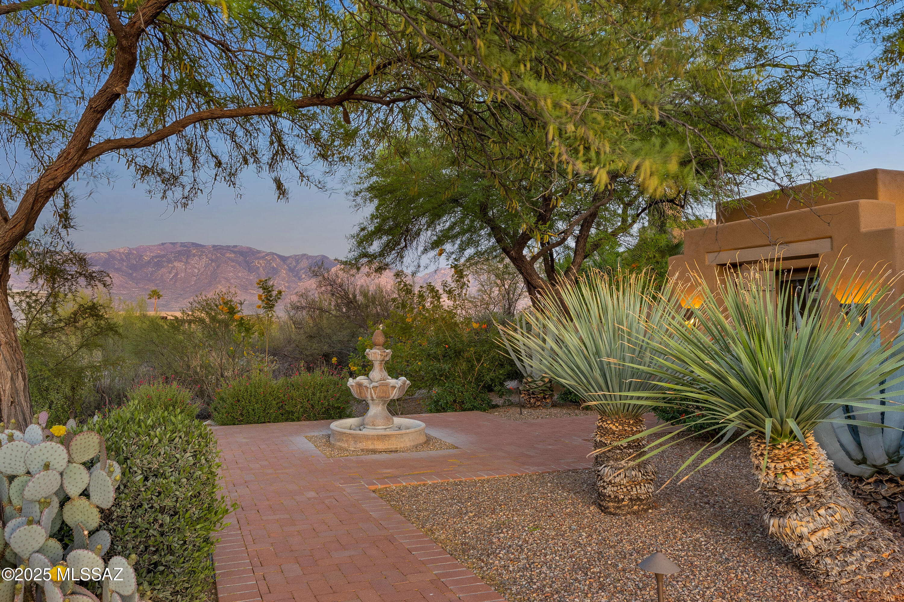 Honey Bee Ridge(The Estates At) - Residential