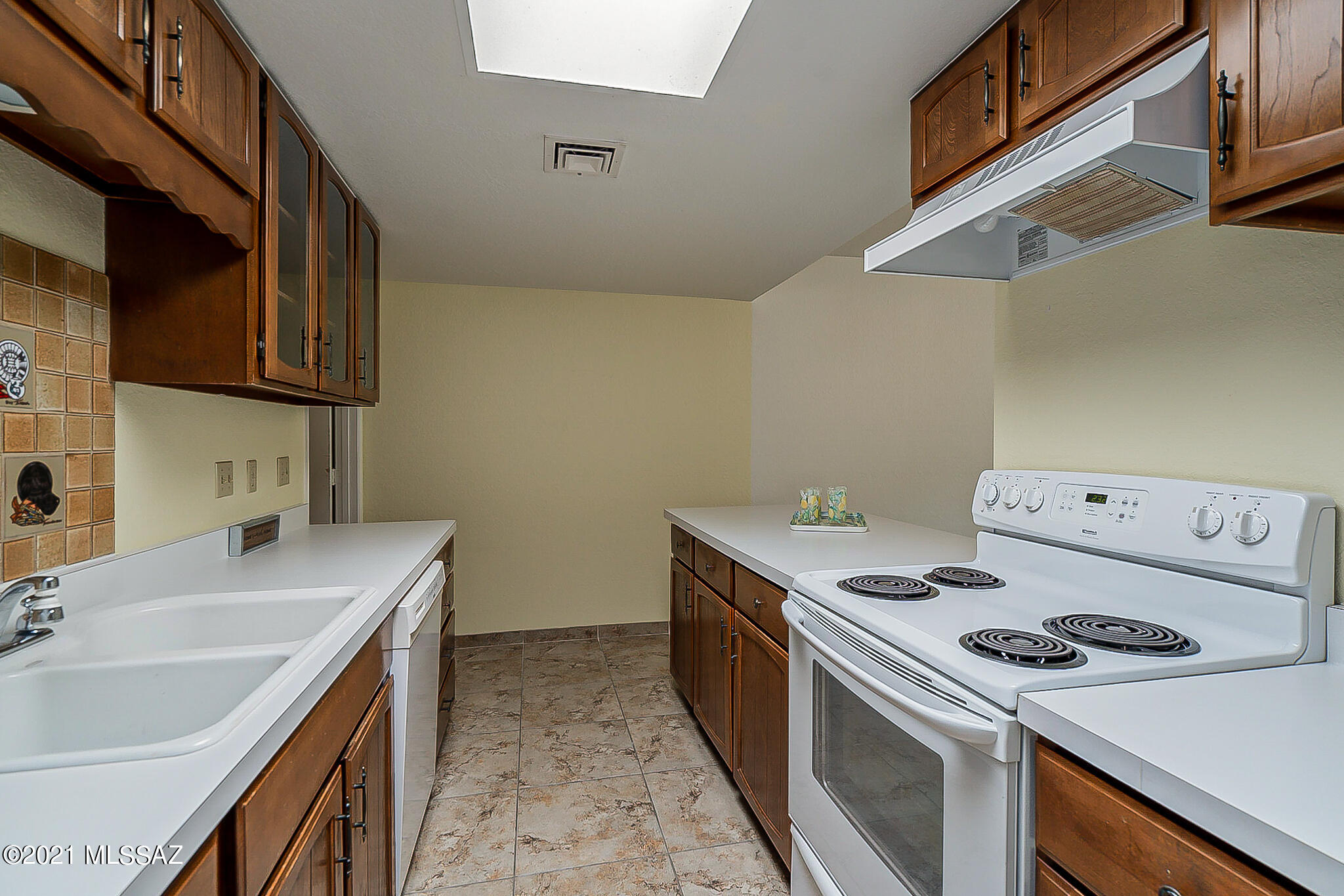 Green Valley Townhouses NO.7 - Residential