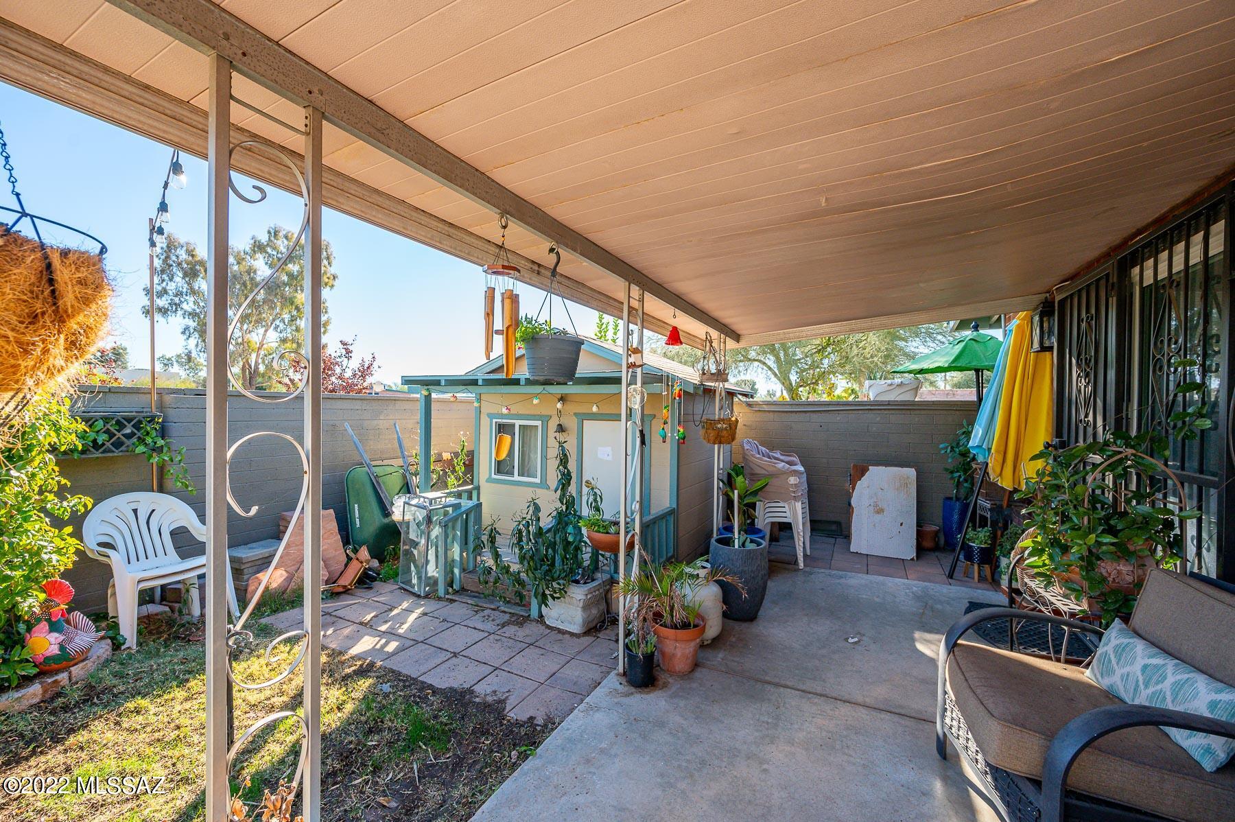 Wilshire Terrace - Residential