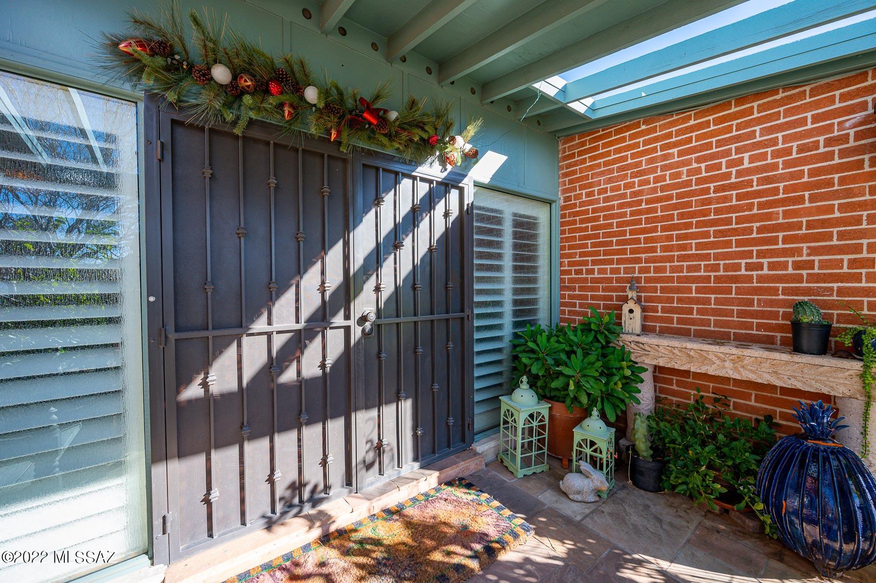 Wilshire Terrace - Residential