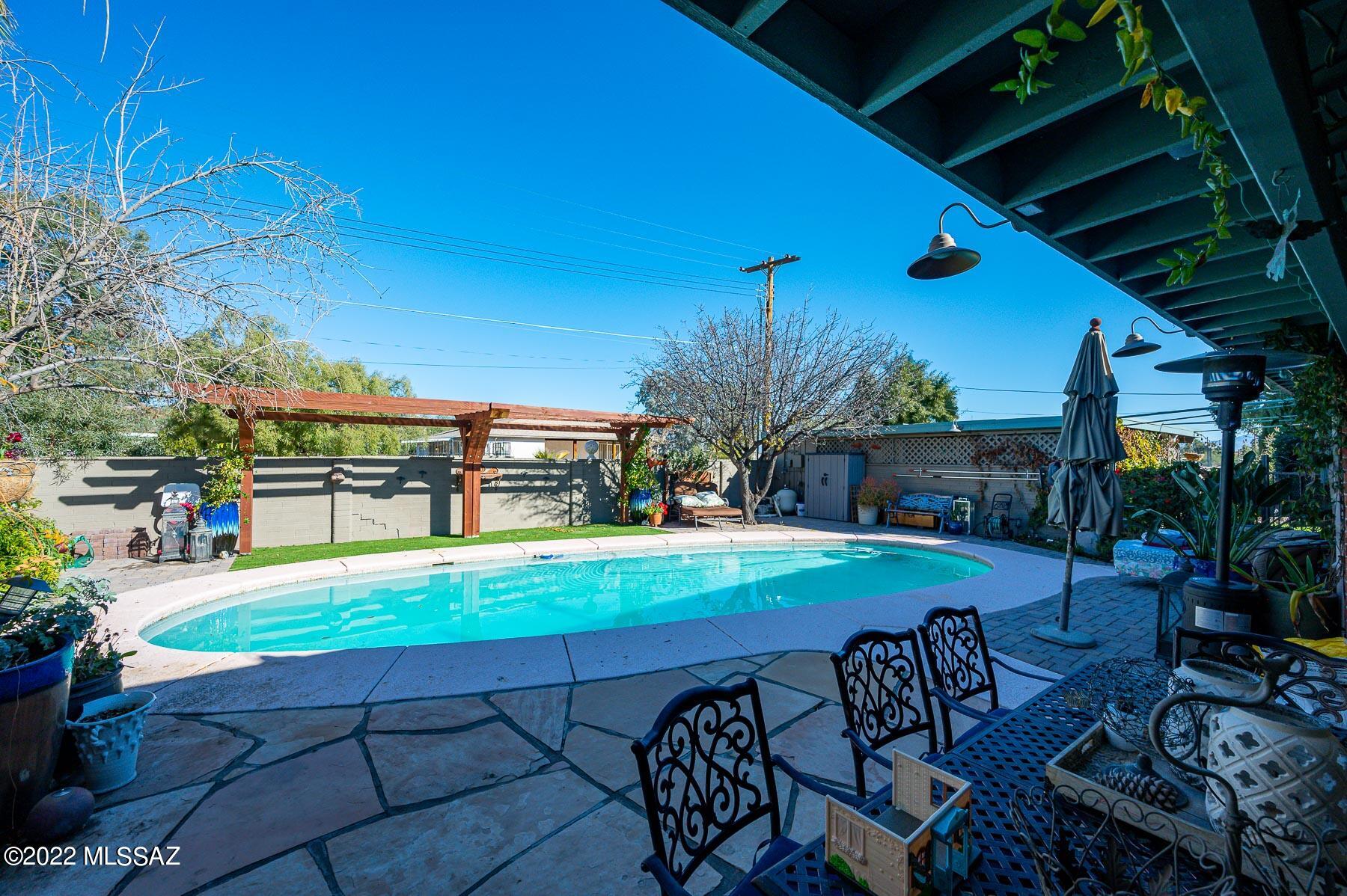 Wilshire Terrace - Residential