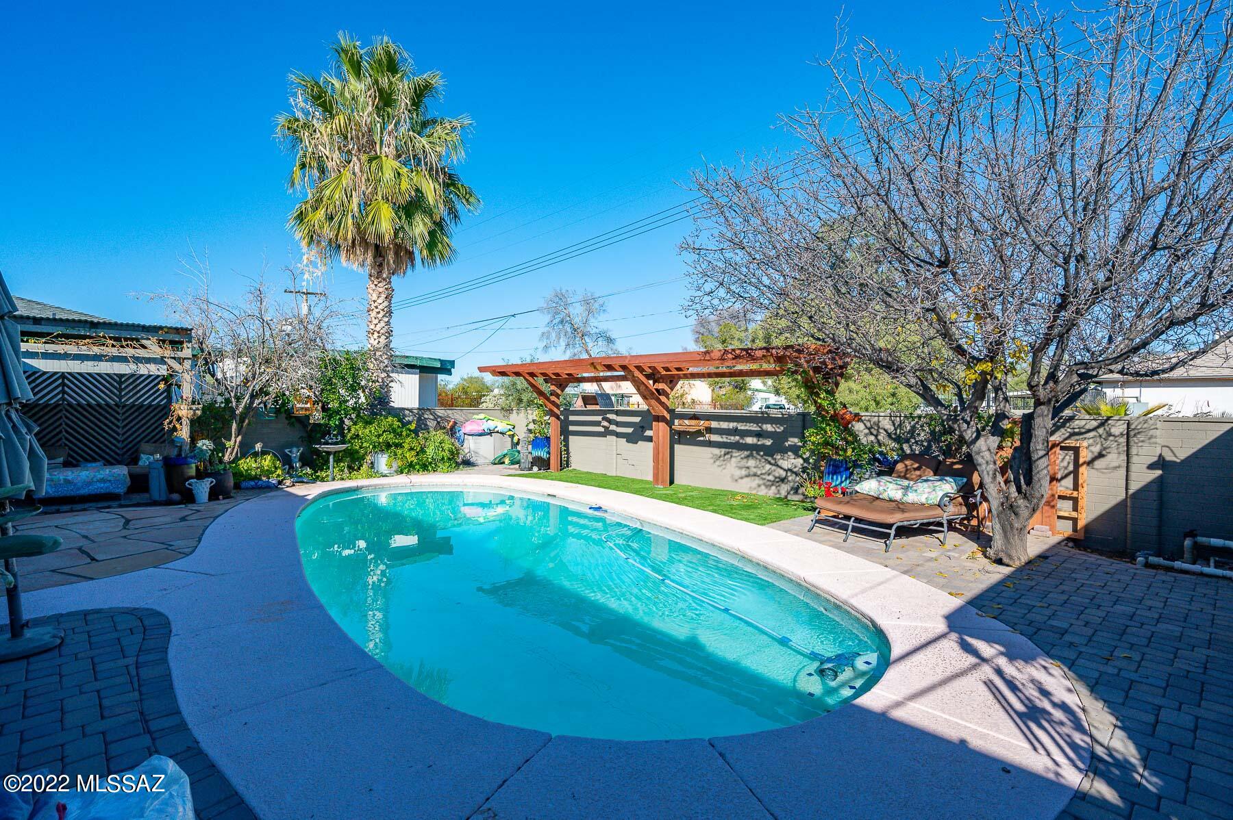 Wilshire Terrace - Residential