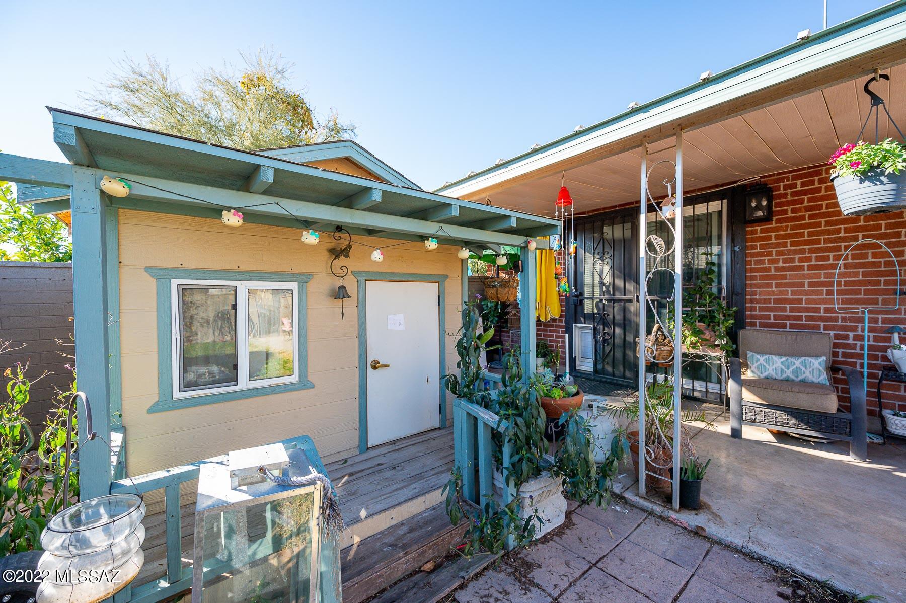 Wilshire Terrace - Residential
