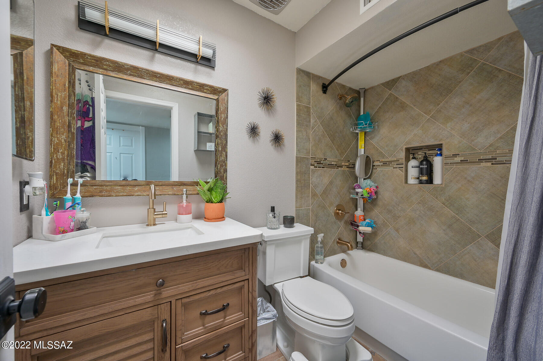 Wilshire Terrace - Residential