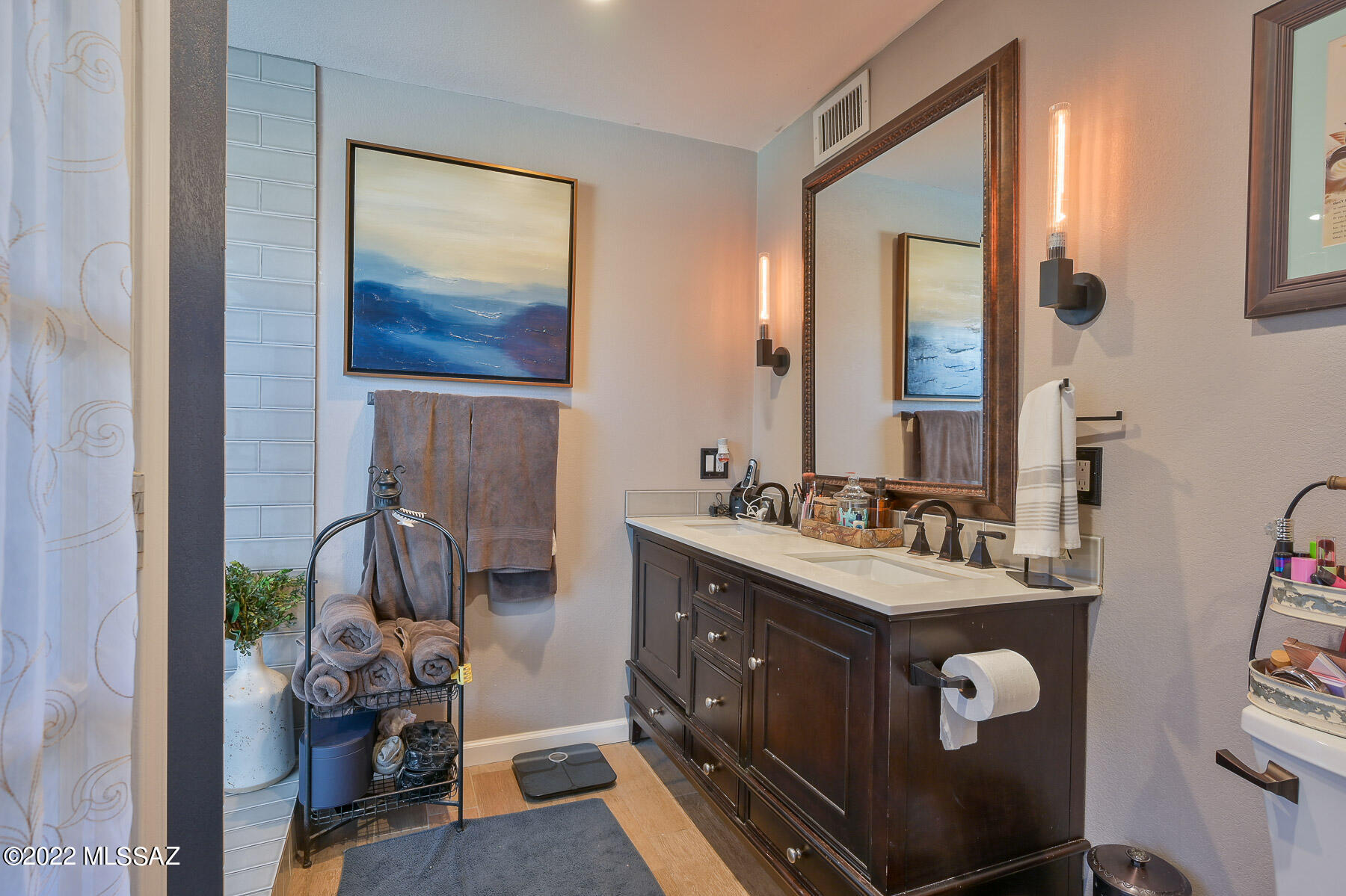 Wilshire Terrace - Residential