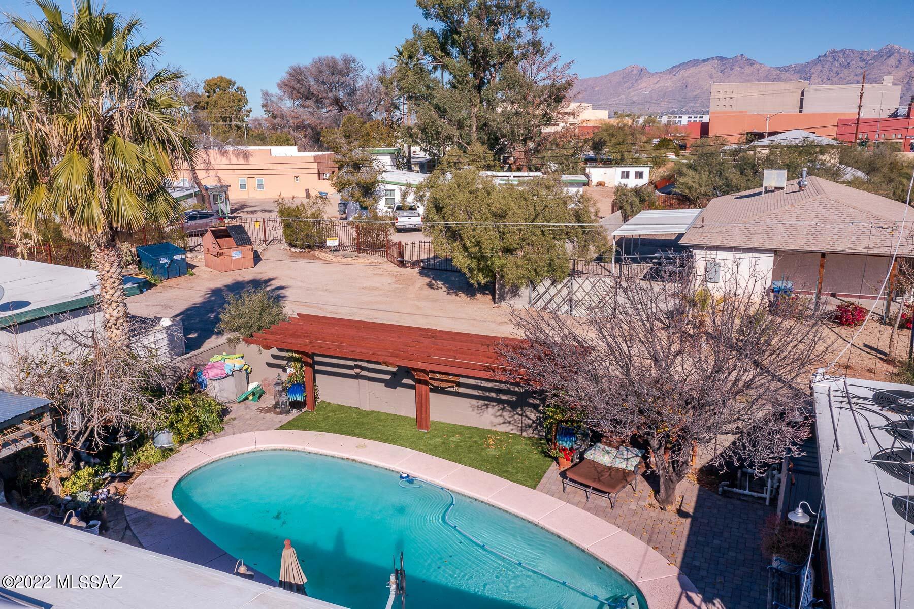 Wilshire Terrace - Residential