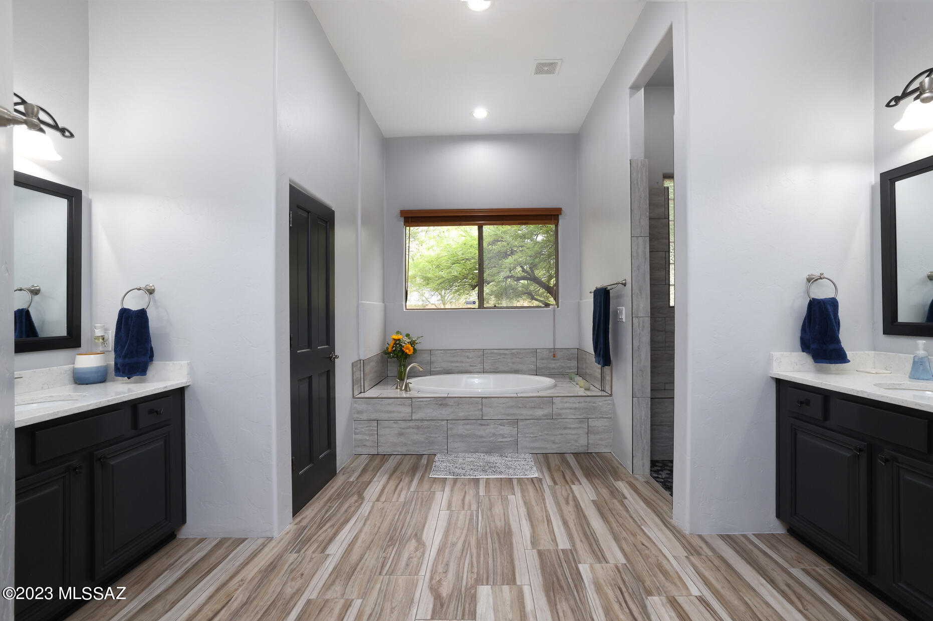 Moonridge (1-48) - Residential