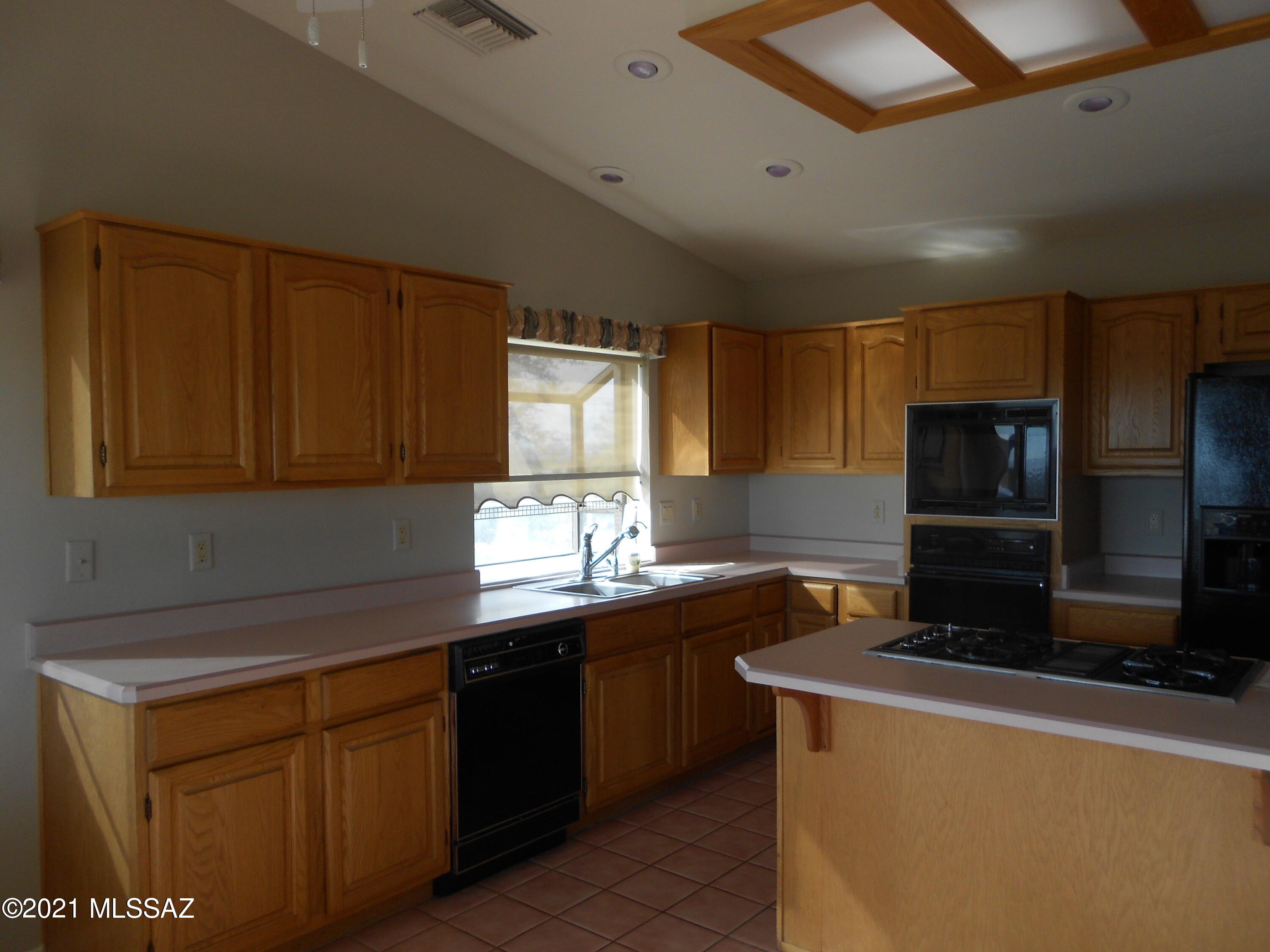 River Oak Estates (1-46) - Residential Lease