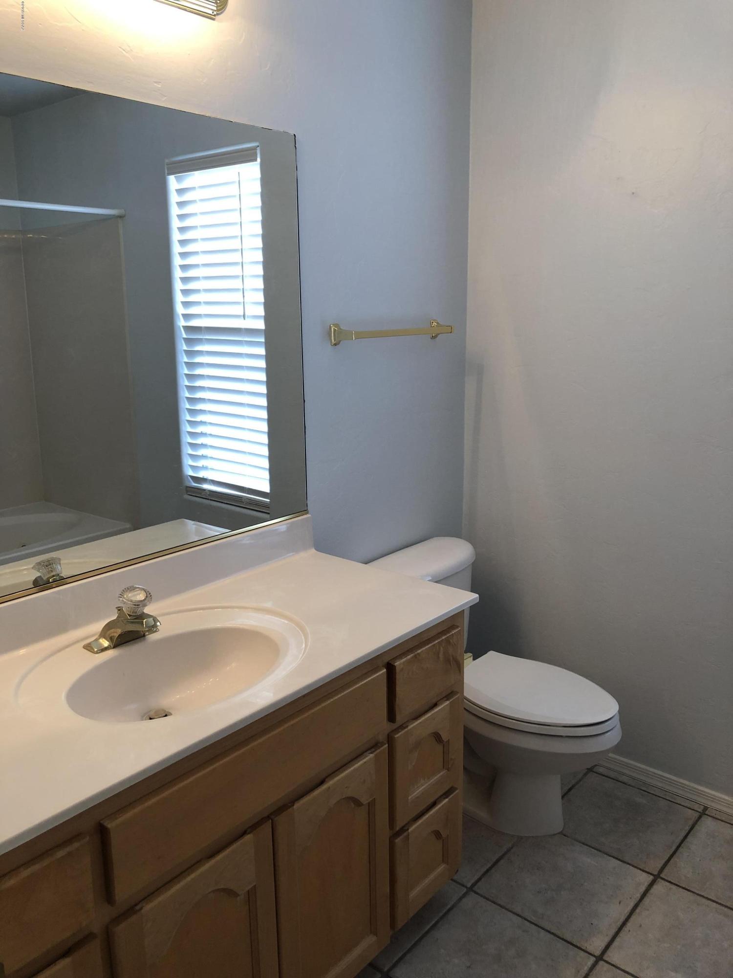 Rivers Edge (1-69) - Residential Lease