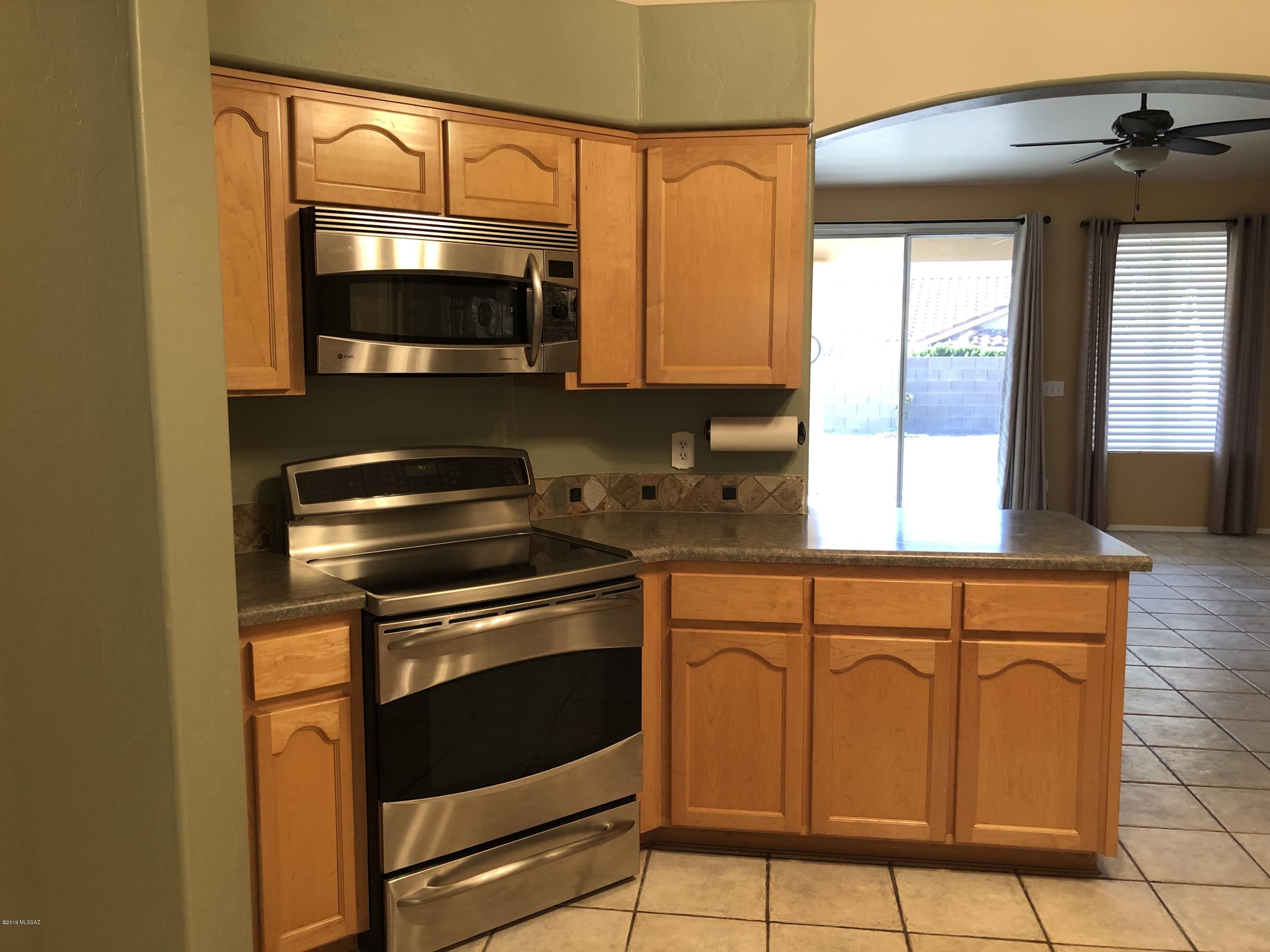 Rivers Edge (1-69) - Residential Lease