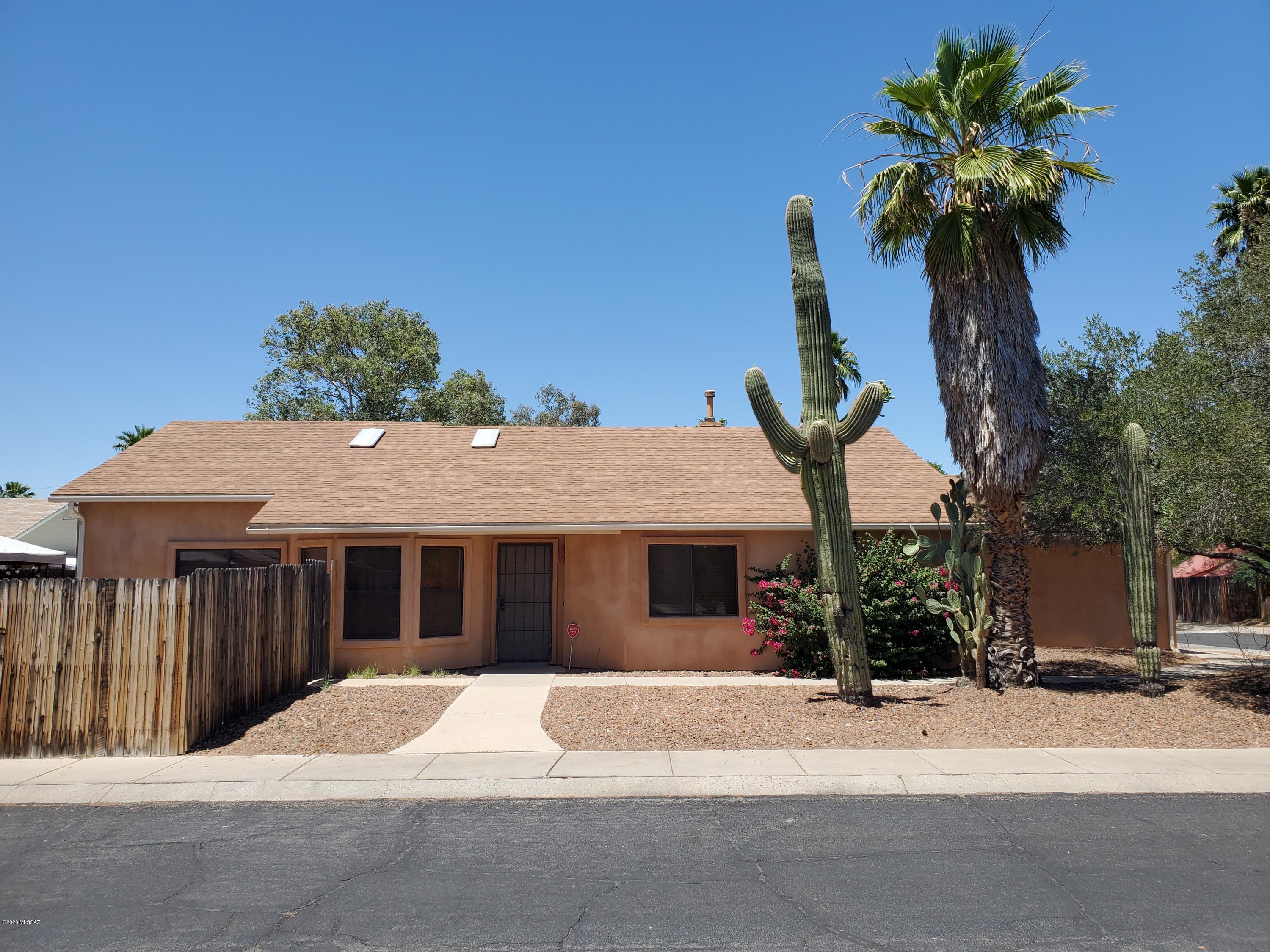 This updated 4 br / 2 ba home on a corner lot offers tons of space with a large flexible main living area.  Bright updated kitchen. 
 Master bath has dual vanities and a large walk-in shower.  Large walk-in closet in master bedroom offers lots of storage.  This home is just steps away from the community pool and playground.