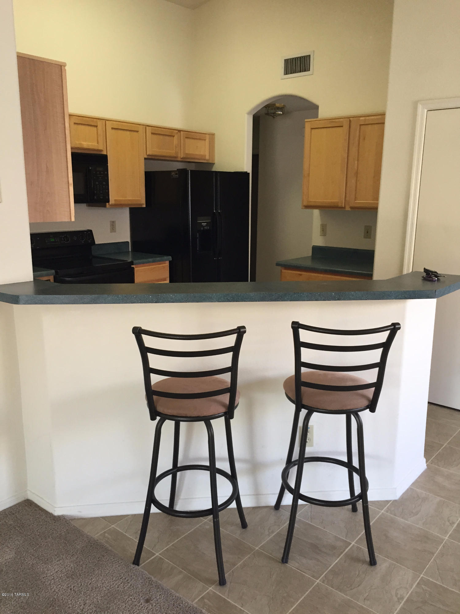 Hacienda Del Oro (1-78) - Residential Lease