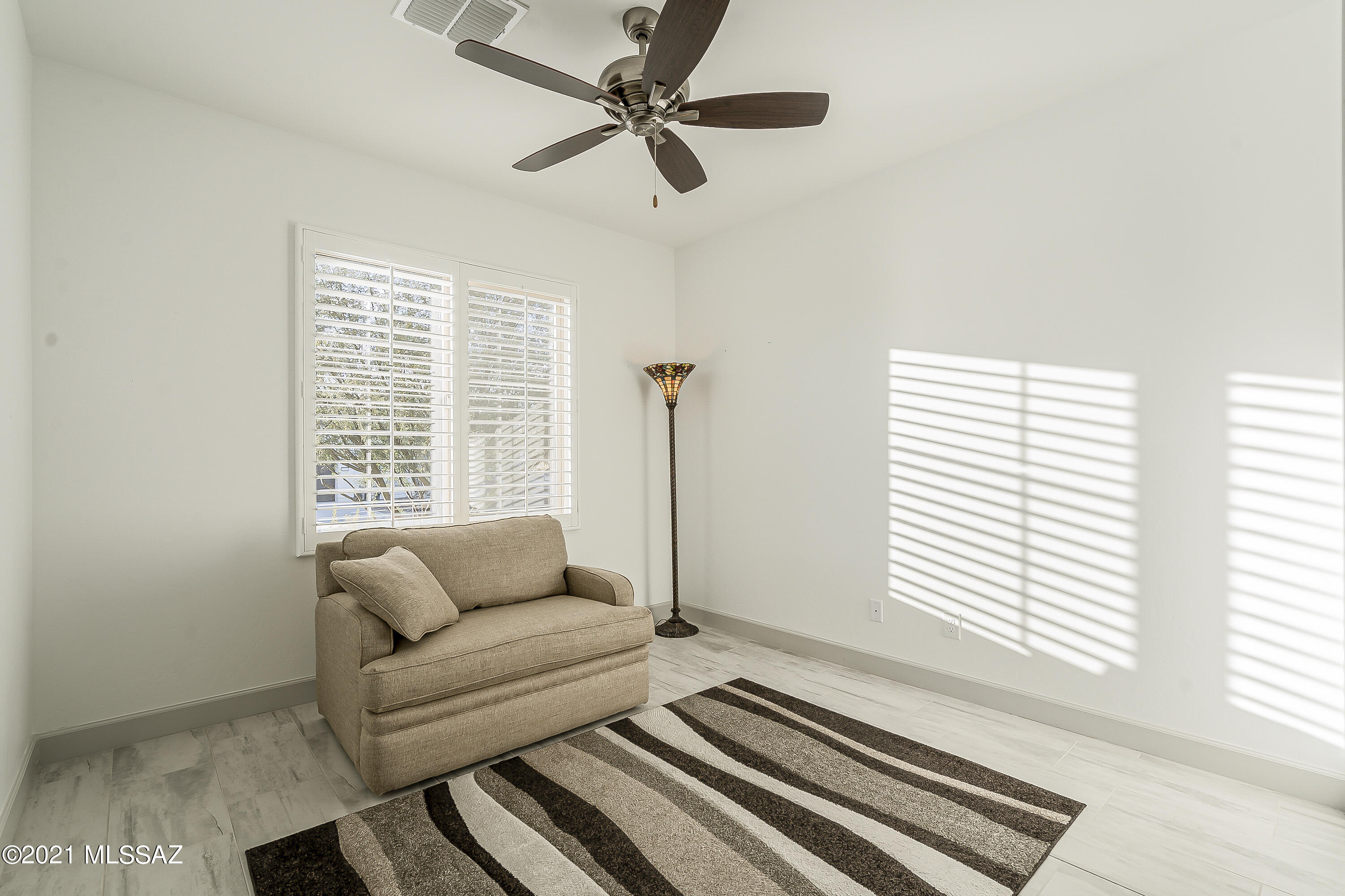 Quail Creek II Unit 33B SQ20161810746 - Residential