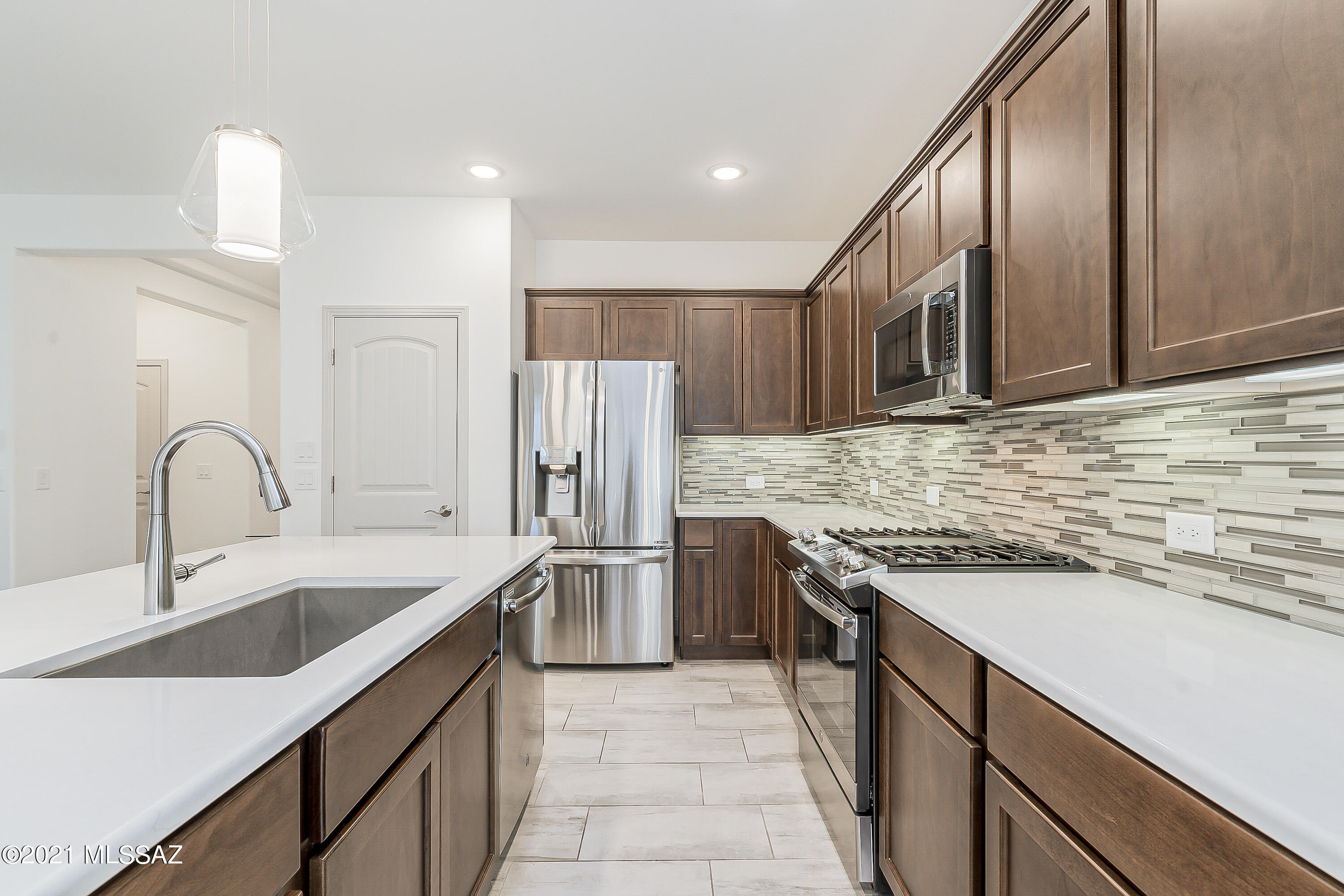 Quail Creek II Unit 33B SQ20161810746 - Residential