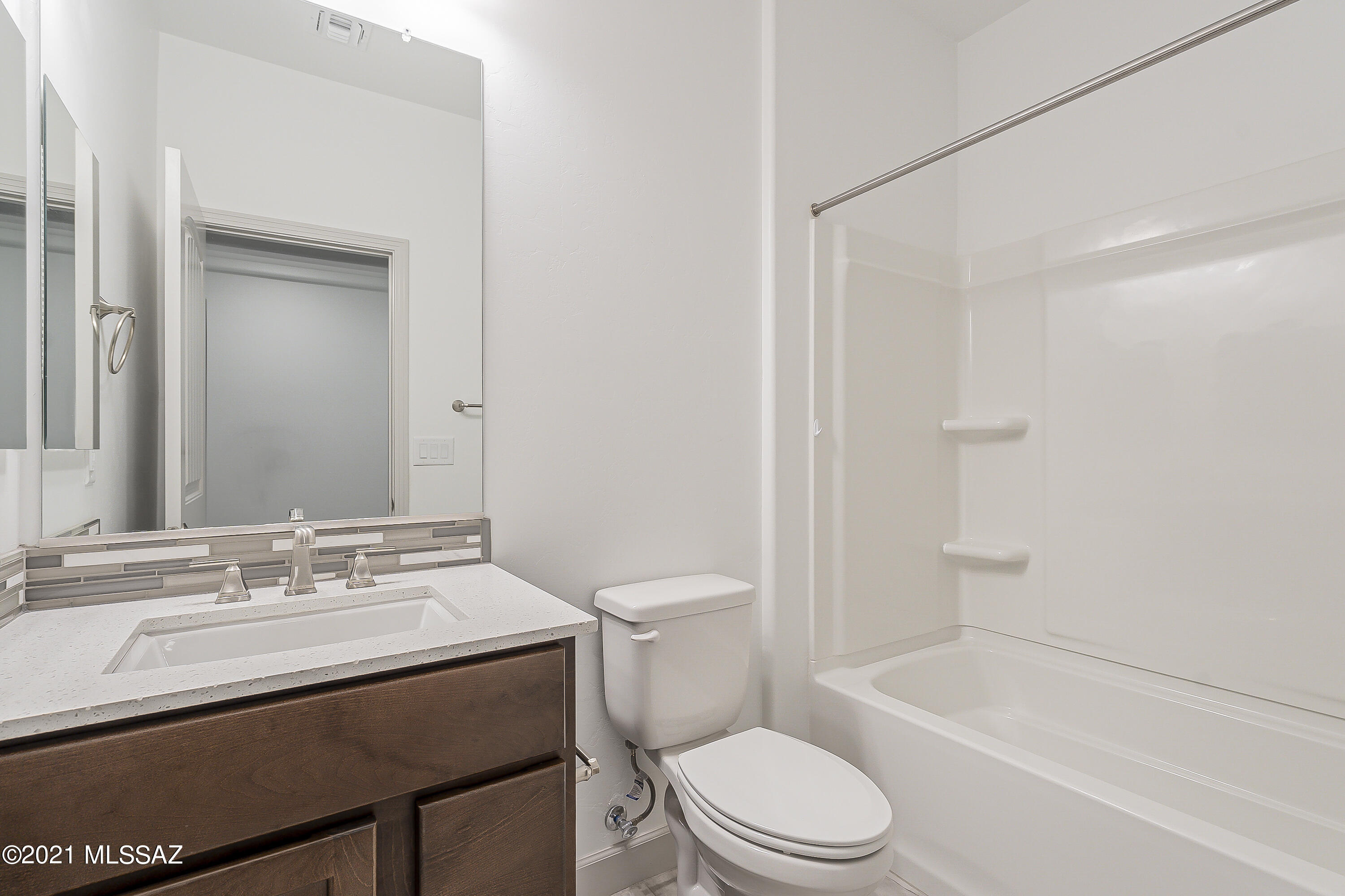 Quail Creek II Unit 33B SQ20161810746 - Residential