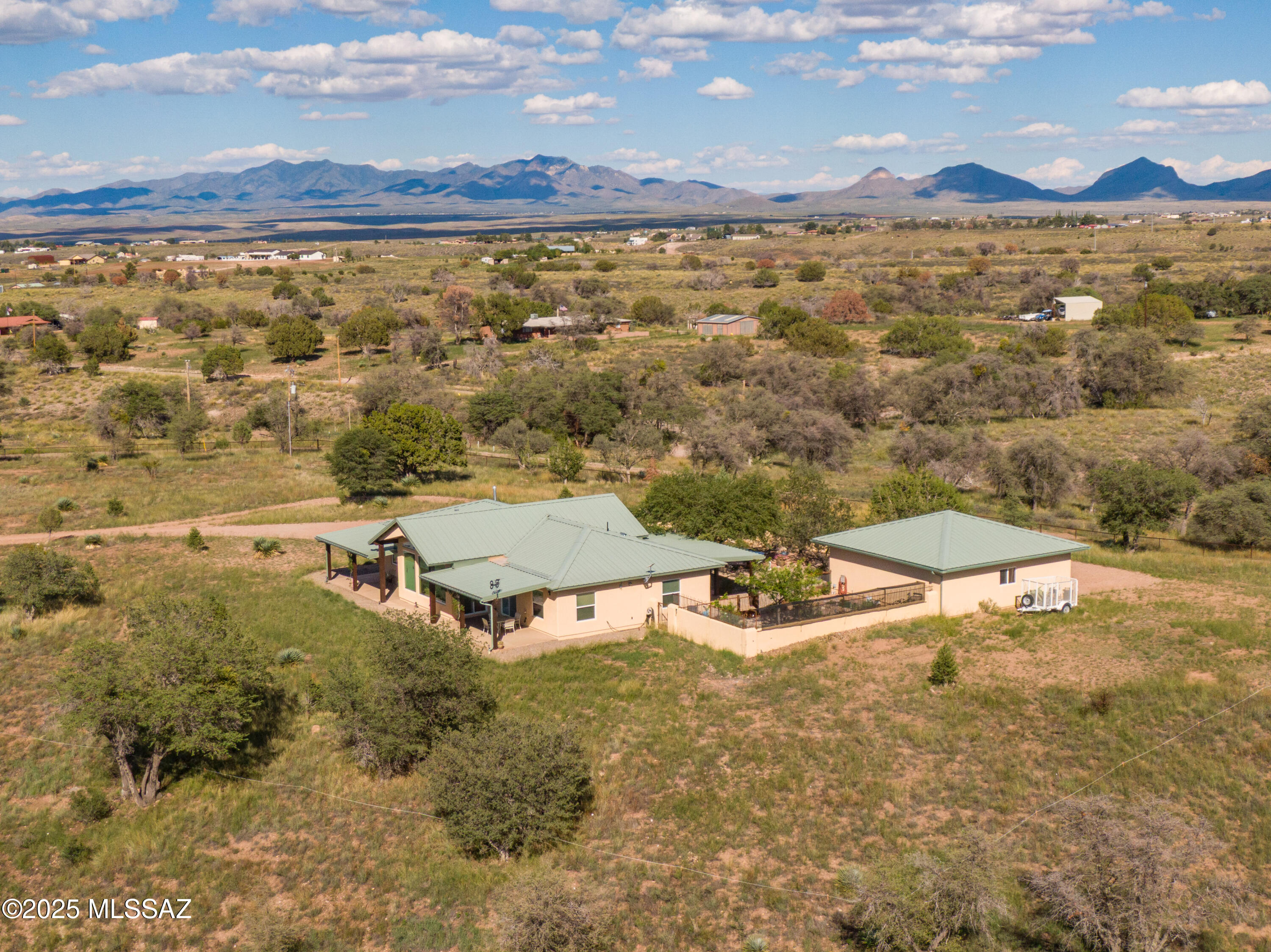 Las Encinos Village - Residential